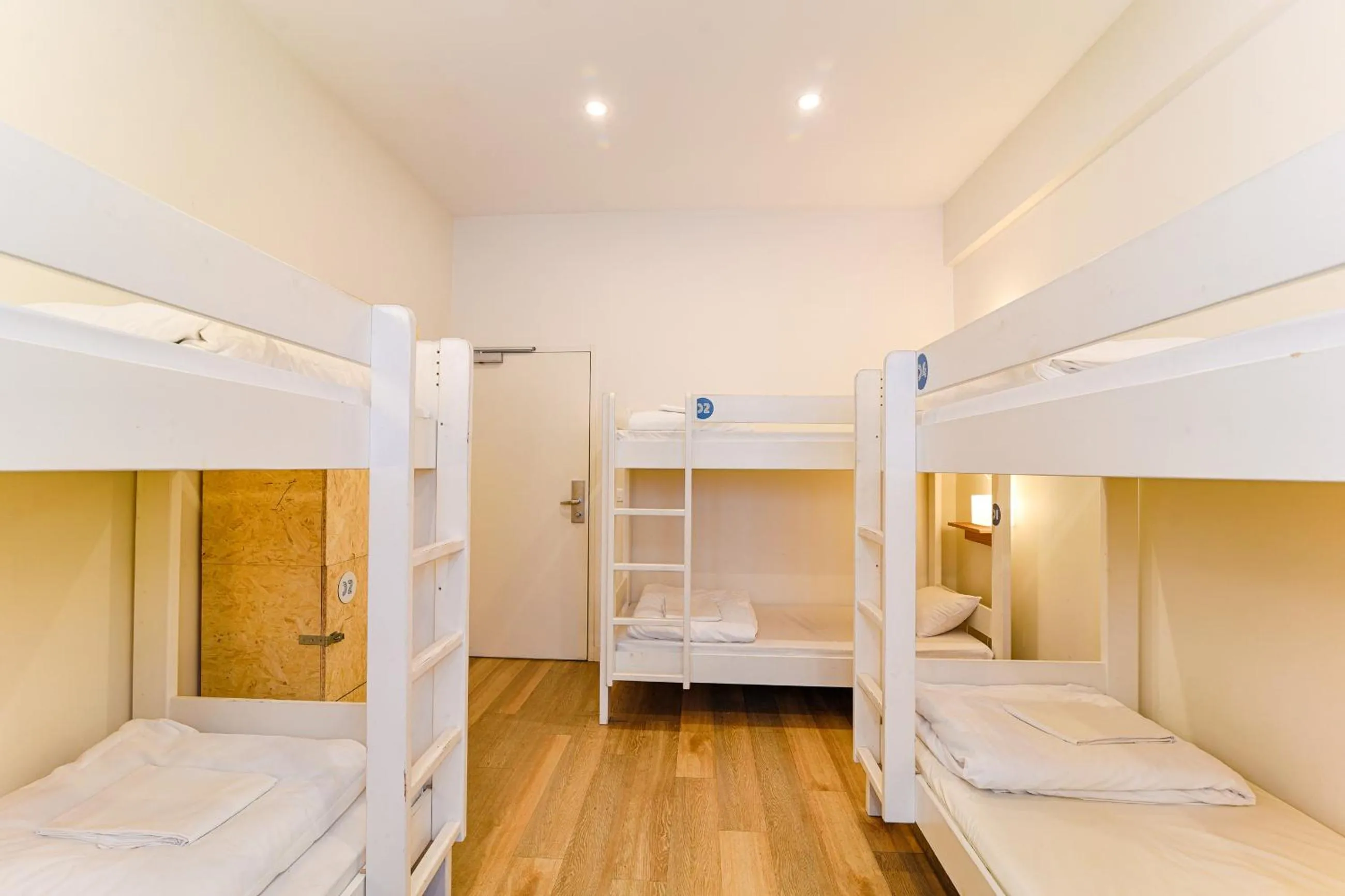 Photo of the whole room, Bed in SLO Hostel Lyon Saxe