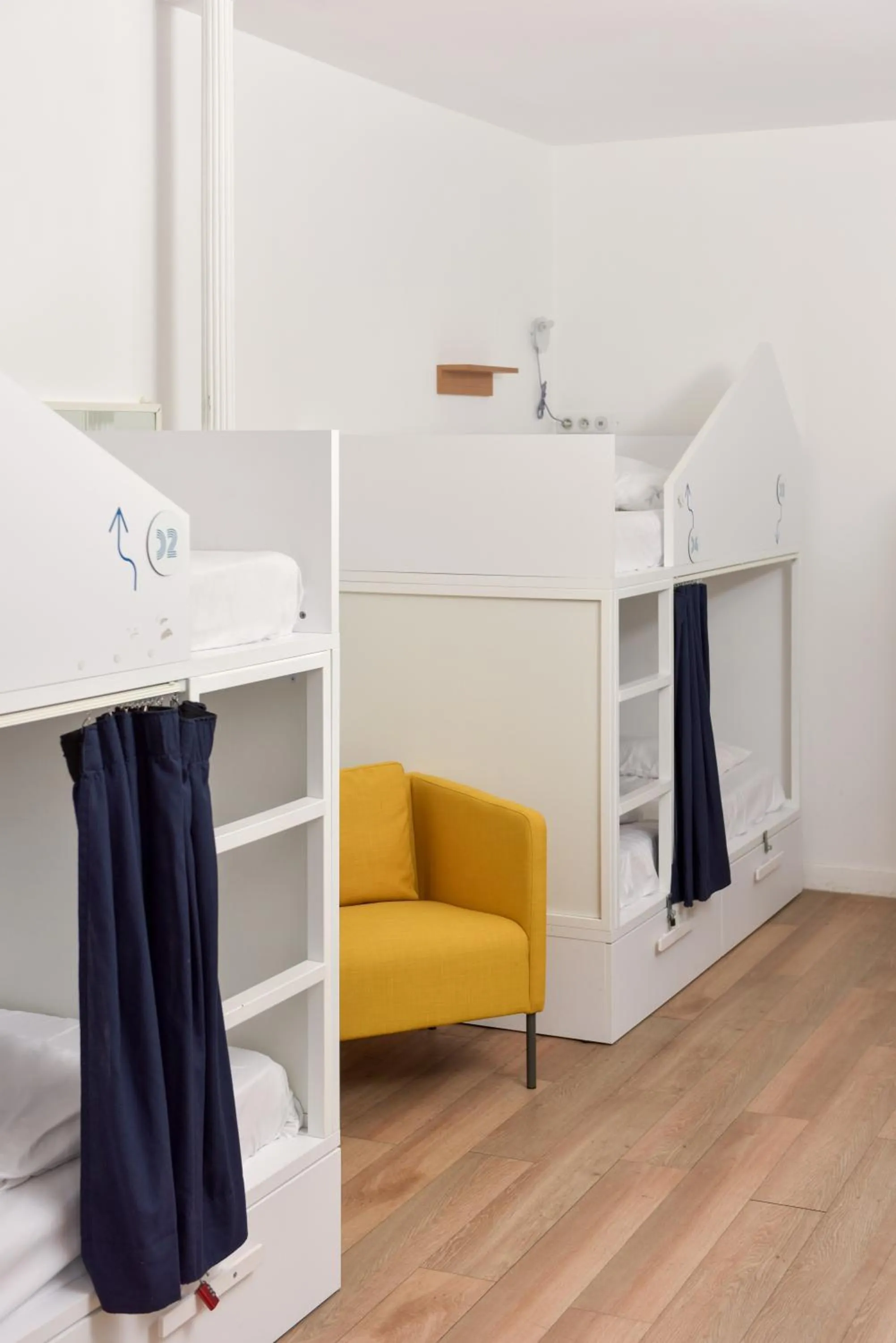 bunk bed, Bed in SLO Hostel Lyon Saxe