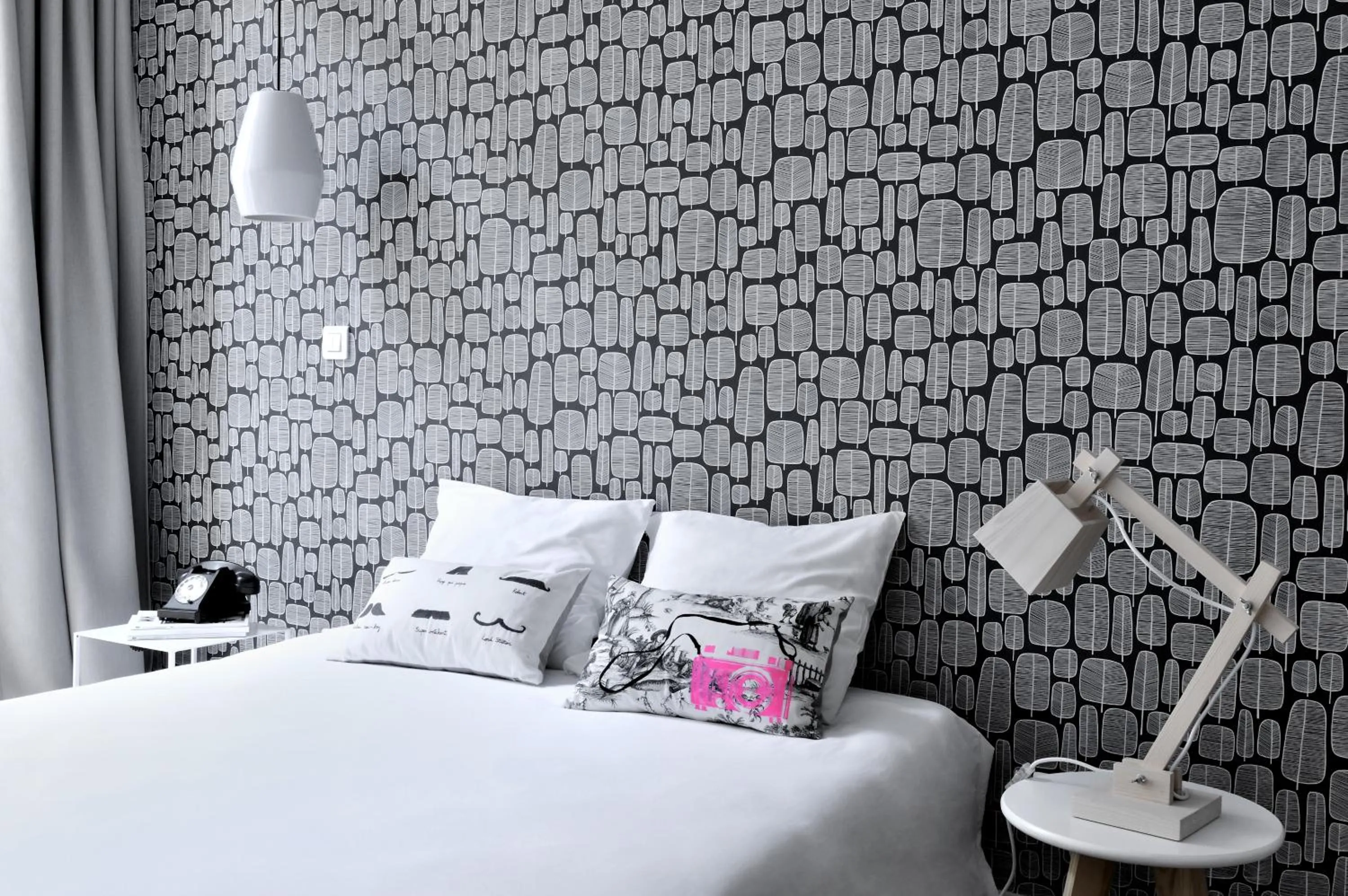 Bed in SLO Hostel Lyon Saxe