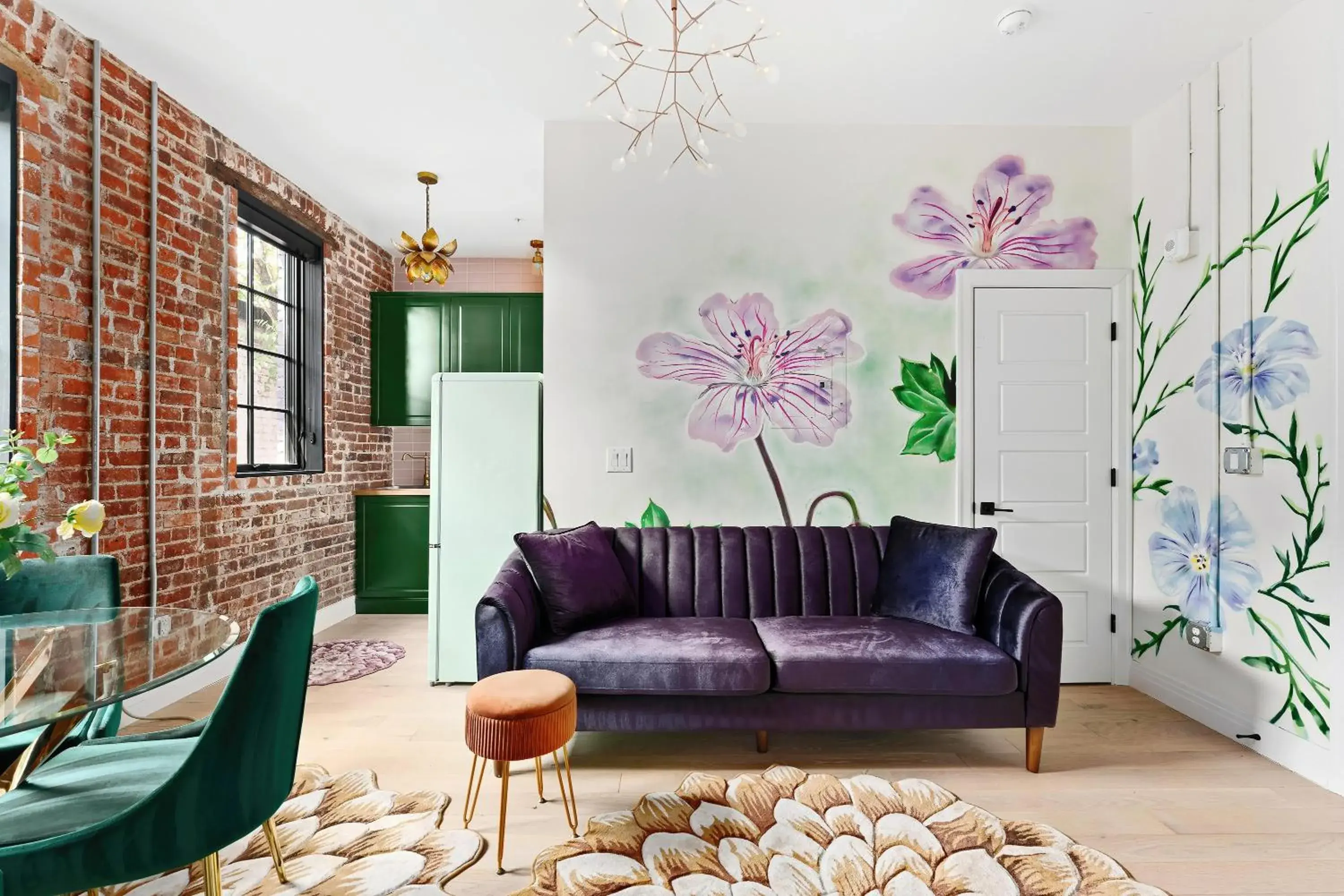 GrowLove Art Suite 103 in The Acoma House GrowLove Art Suite 103 in The Acoma House