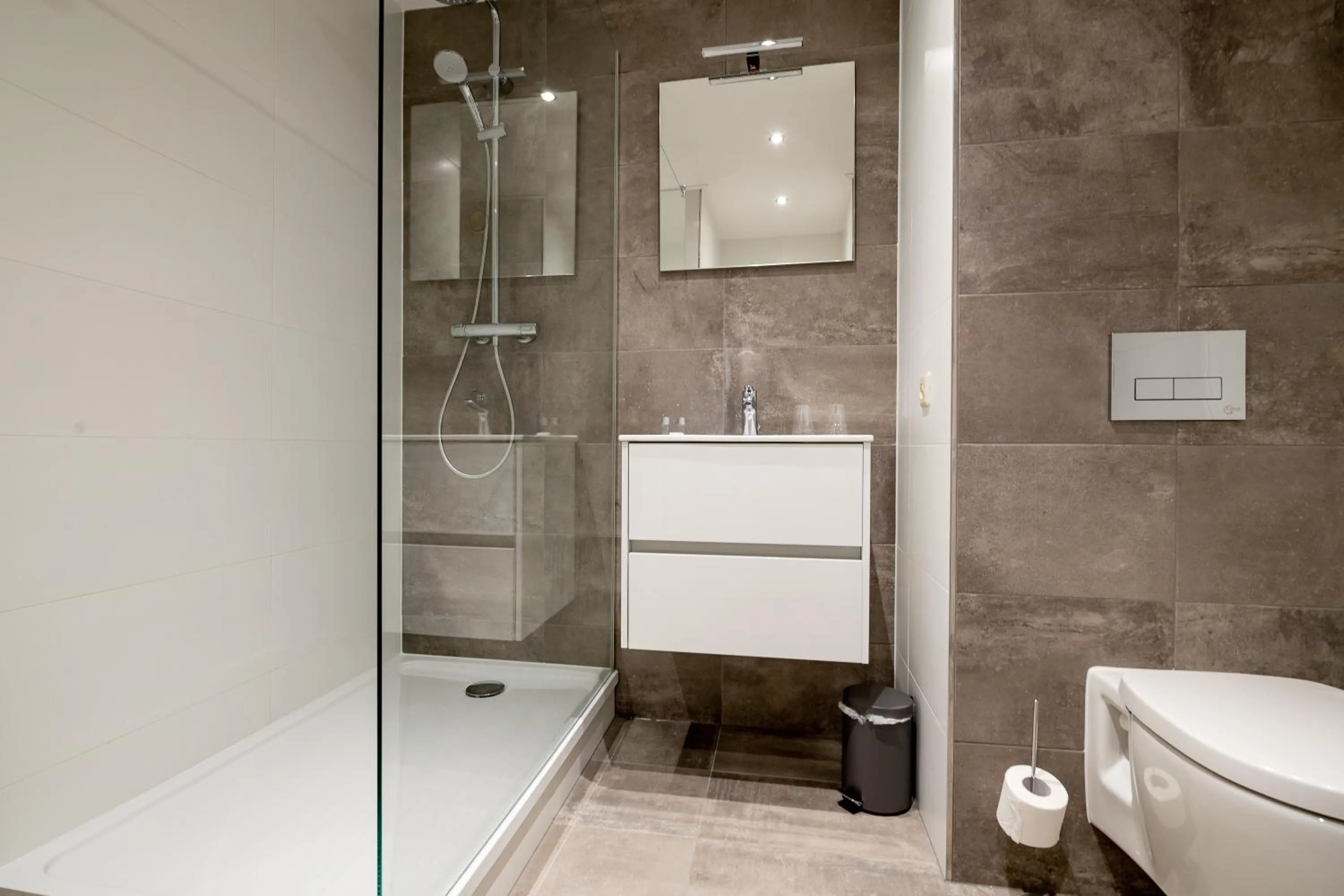 Bathroom in Hotel Almenum - het sfeervolle stadslogement -