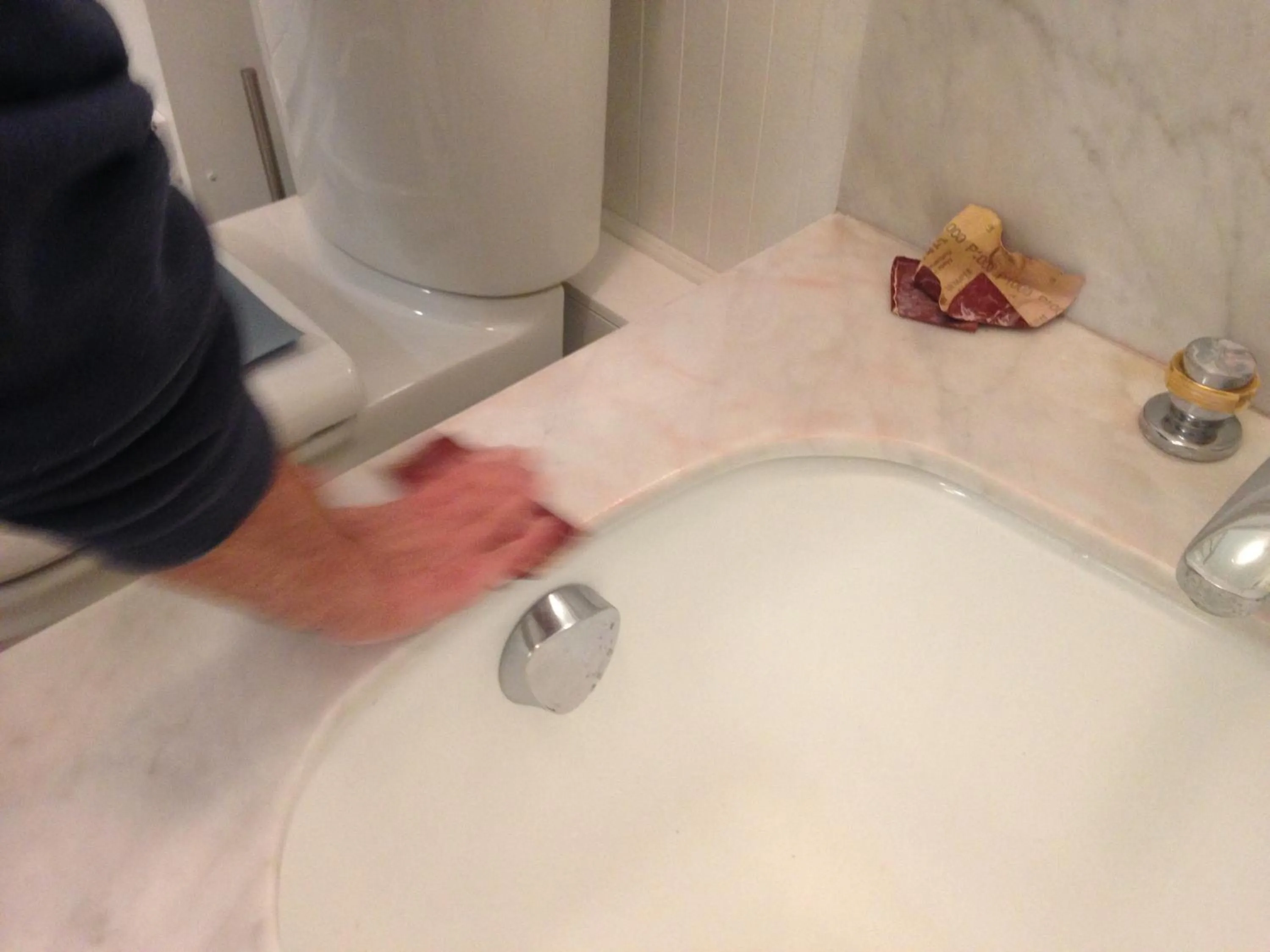 Bathroom in B&B Matin Tranquille