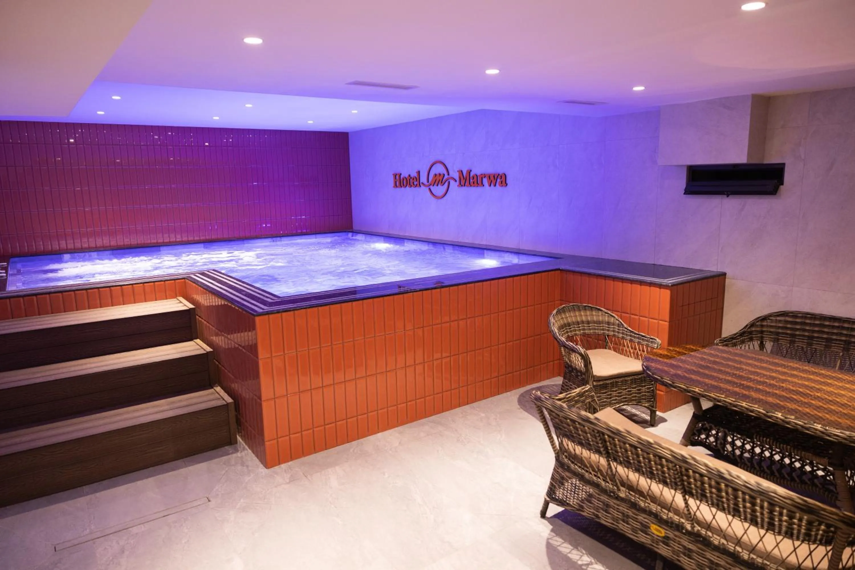 Living room, Bed in Hotel Marwa Tashkent Pool&Spa