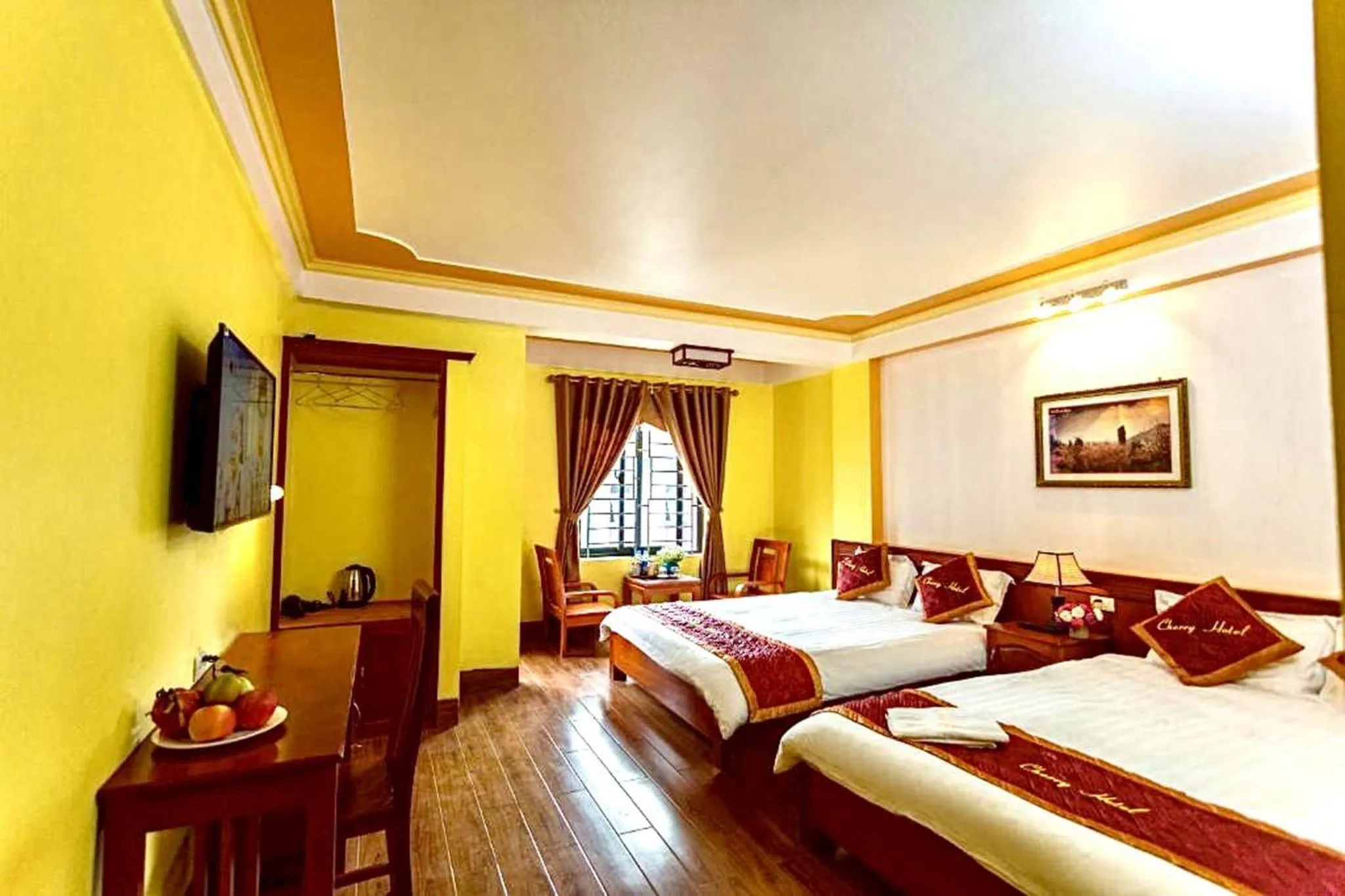 Photo of the whole room, Bed in Cherry Hotel