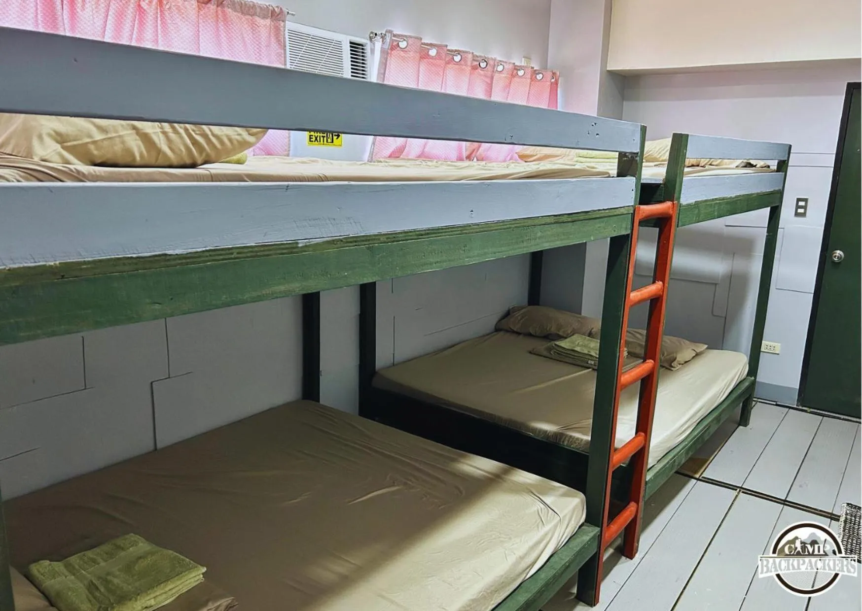 Bed in Camp Backpackers Port Barton