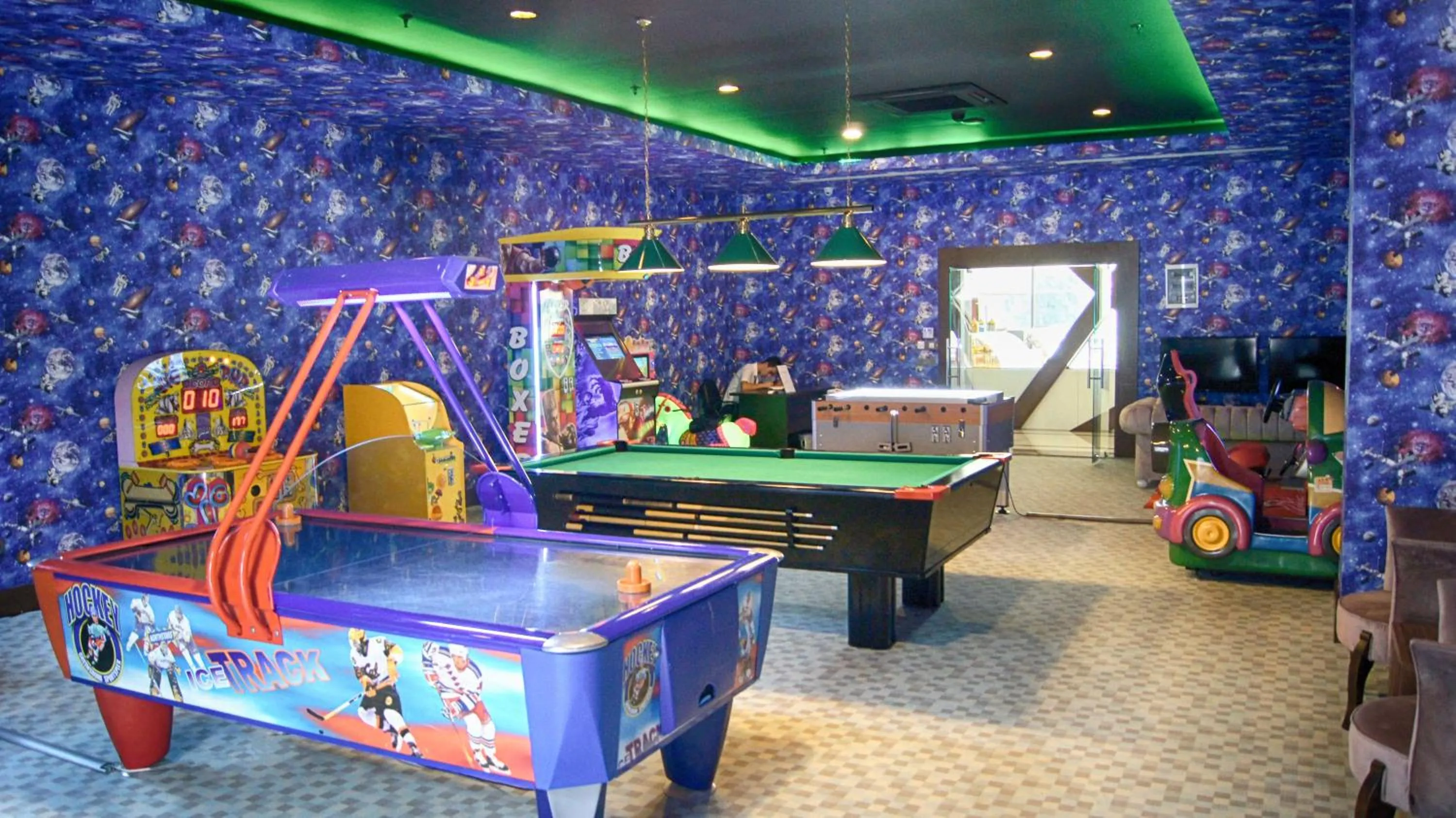 Billiard in Luna Blanca Resort & Spa