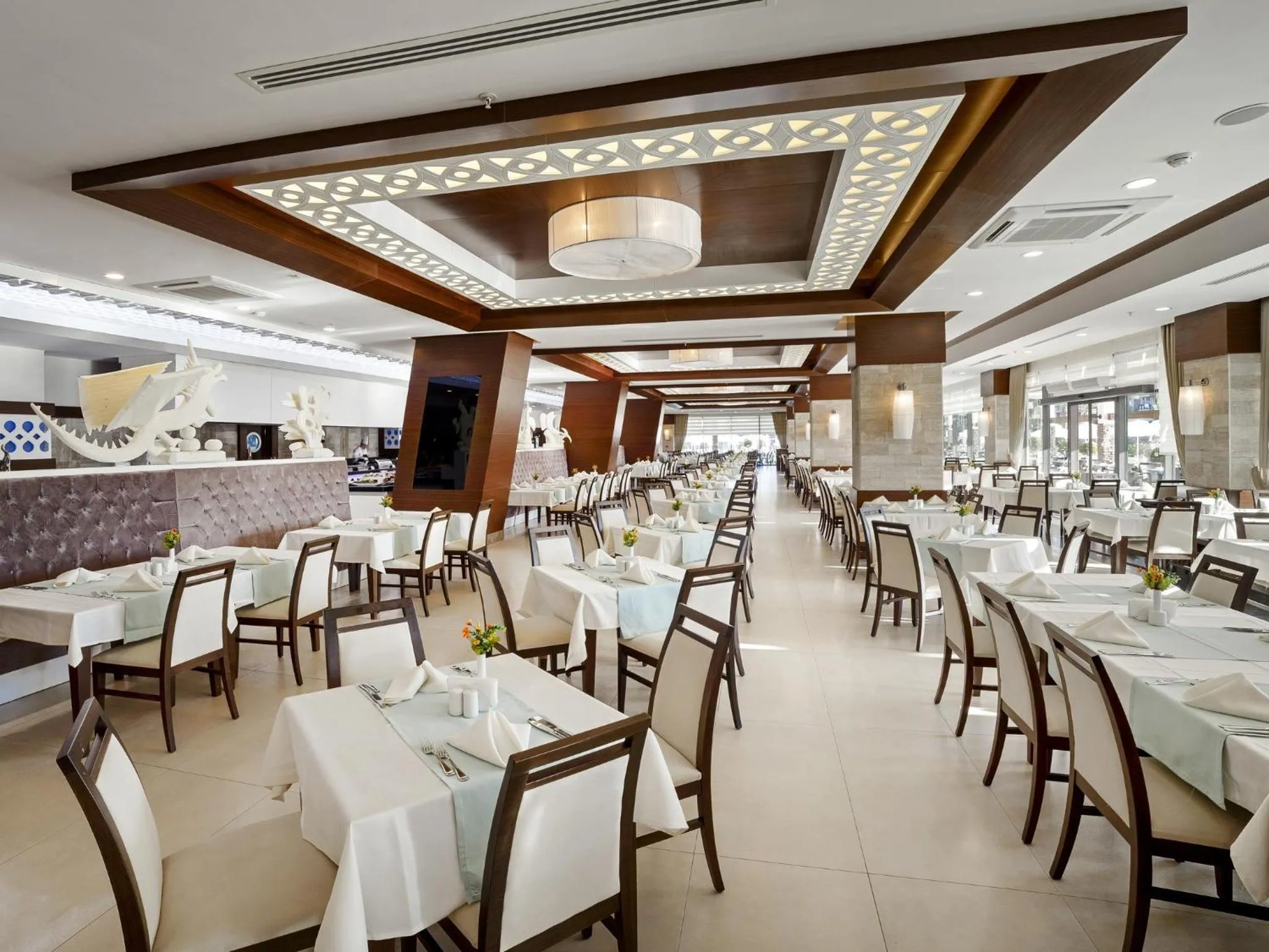 Restaurant/places to eat in Luna Blanca Resort & Spa