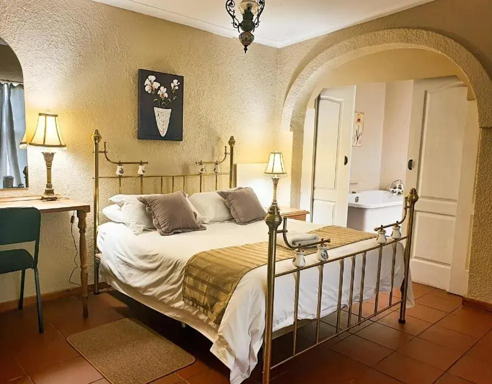 Double Room in Just Tiffany Guest House & Conference Facility Double Room in Just Tiffany Guest House & Conference Facility