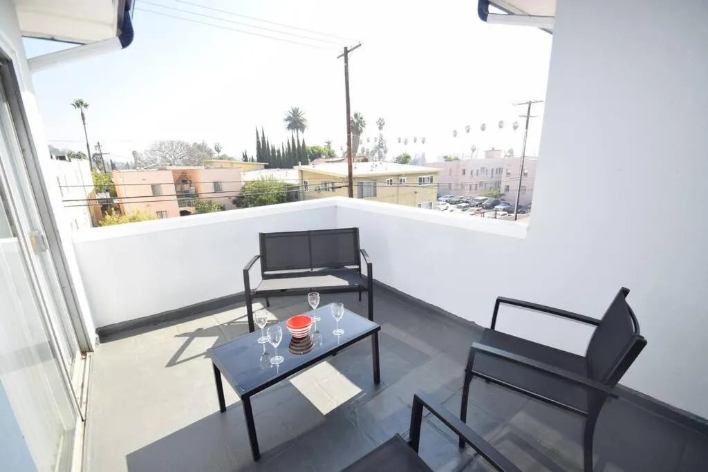Balcony/Terrace in Hollywood Business Apartments