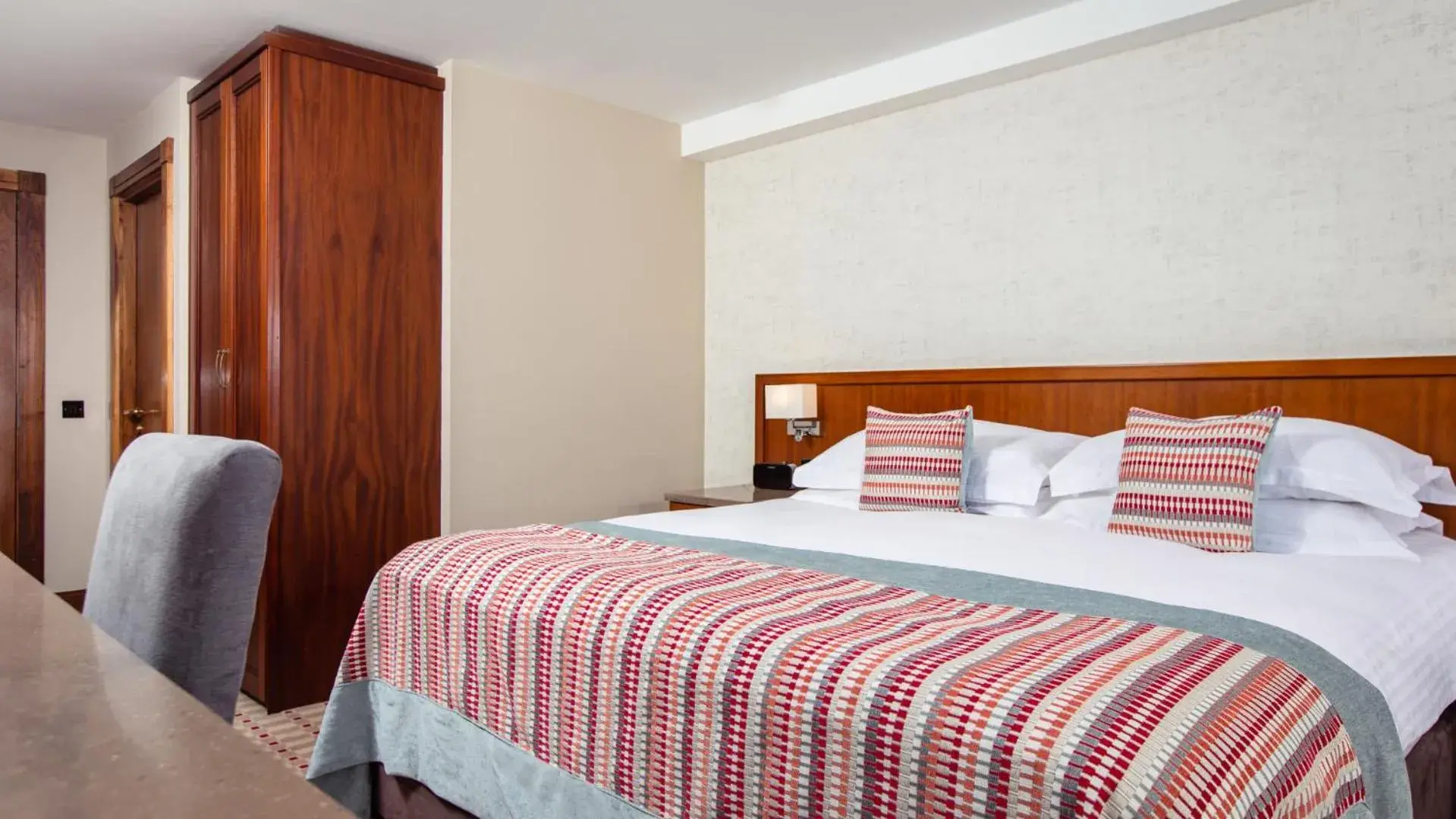 Executive Double Room in The Stormont Hotel Executive Double Room in The Stormont Hotel