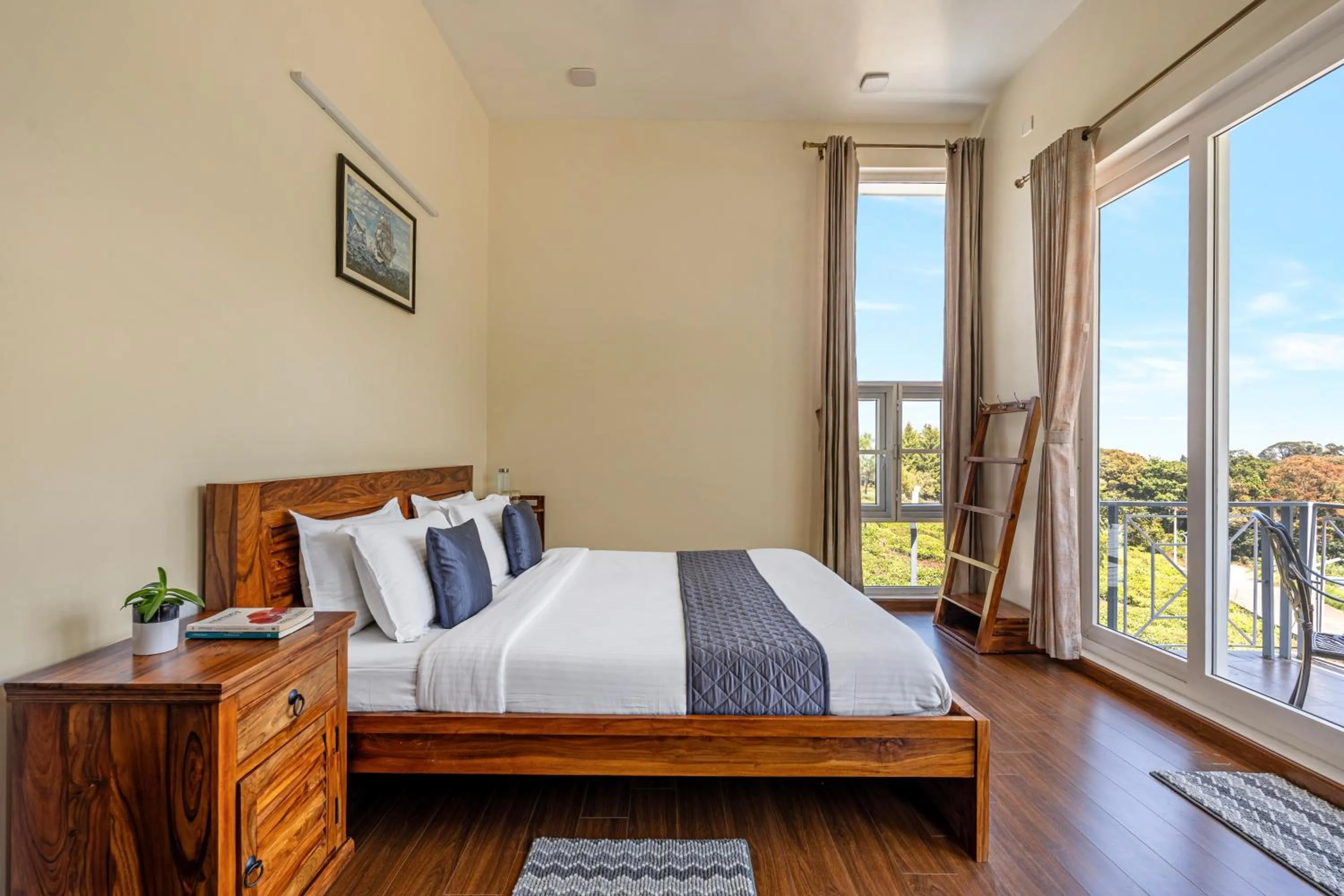 Bedroom, Bed in Kalpavriksha - 4 BR lake facing villa