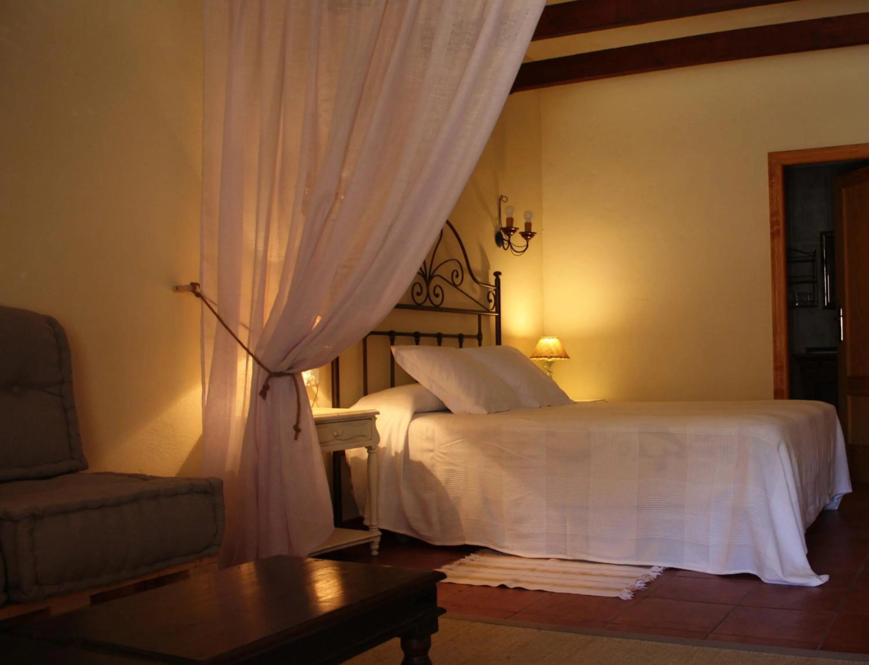 Bedroom, Bed in Chorros del Río Mundo