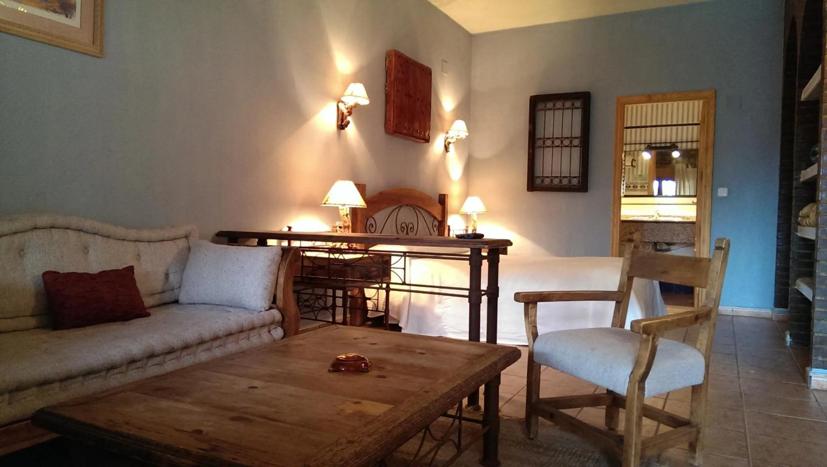 Photo of the whole room in Chorros del Río Mundo