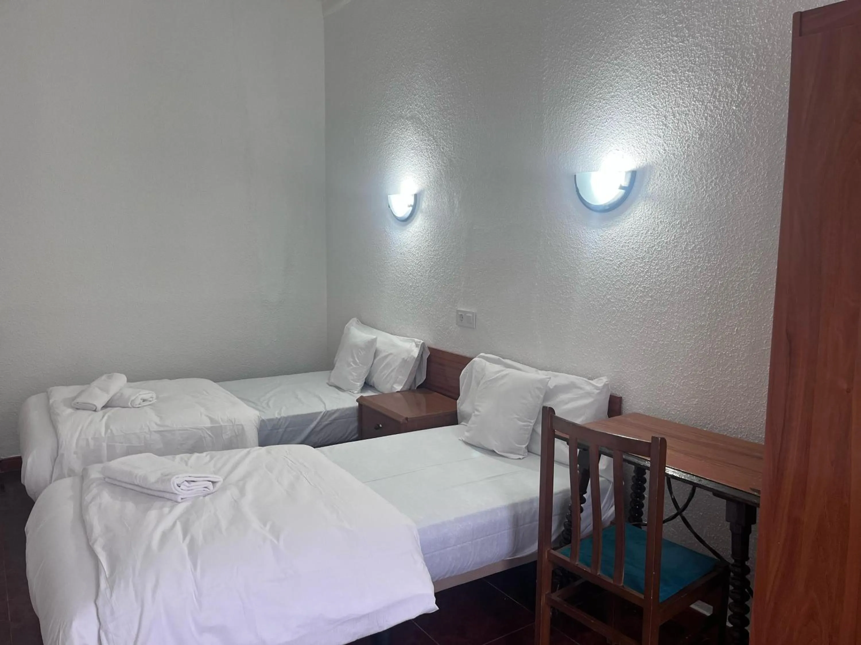 Bed in Hostal Alonso No Limit Madrid