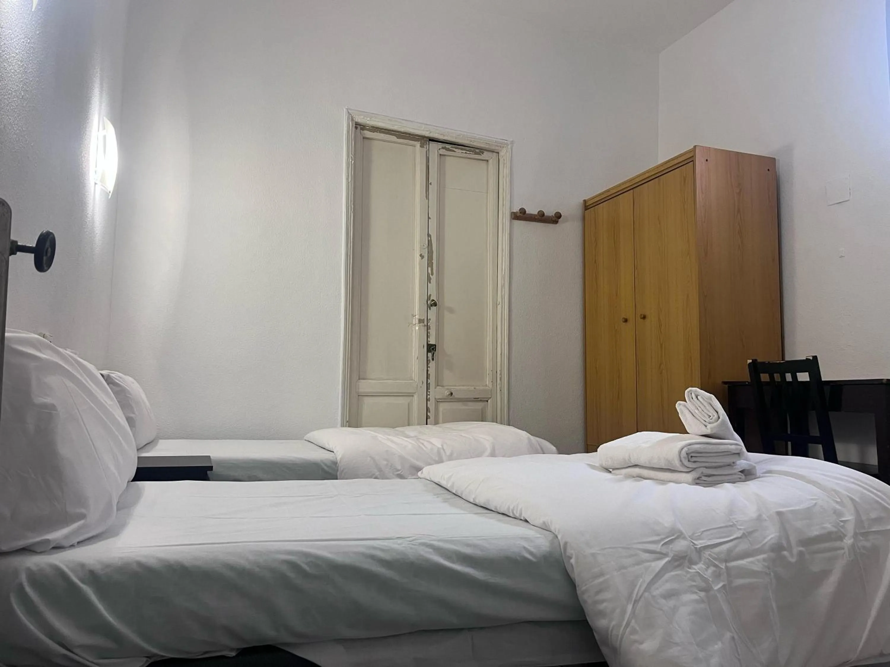 Bed in Hostal Alonso No Limit Madrid