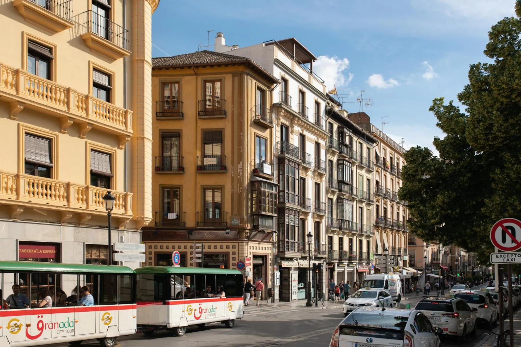 Facade/entrance in Pension Venecia Gomerez