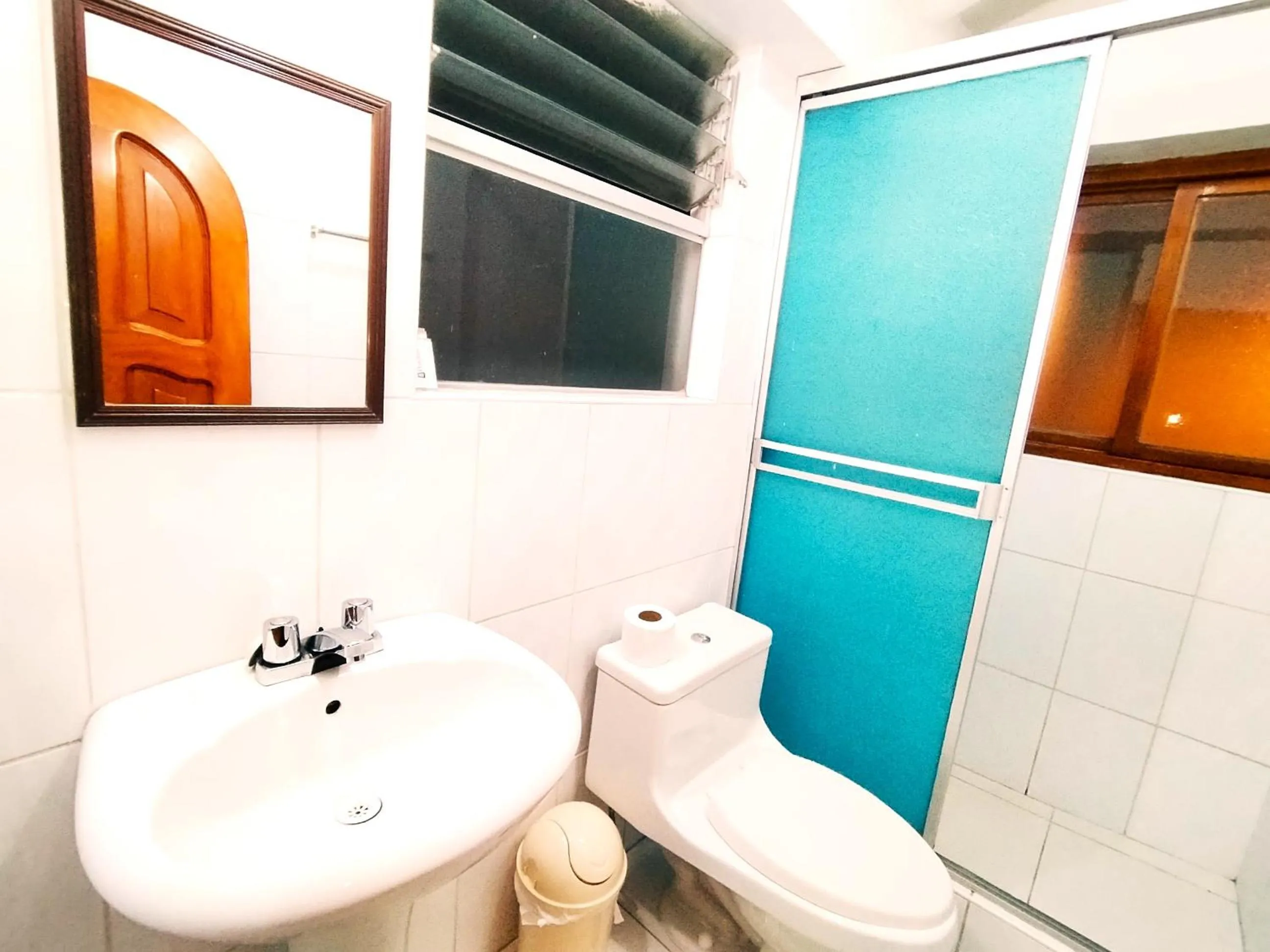 Shower in Paqarina San Blas