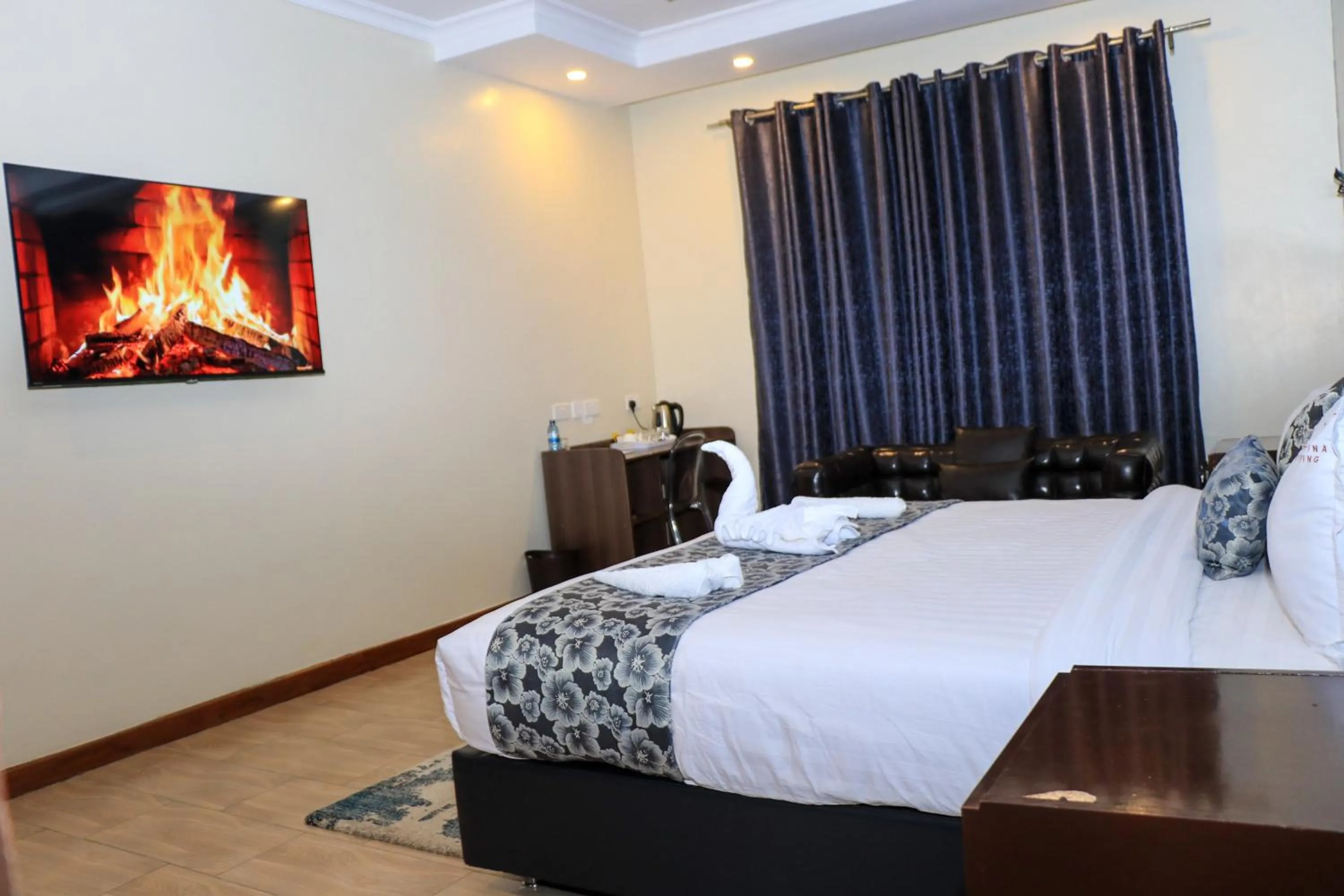 Bedroom, Bed in Lake Naivasha Lazarus Lodge