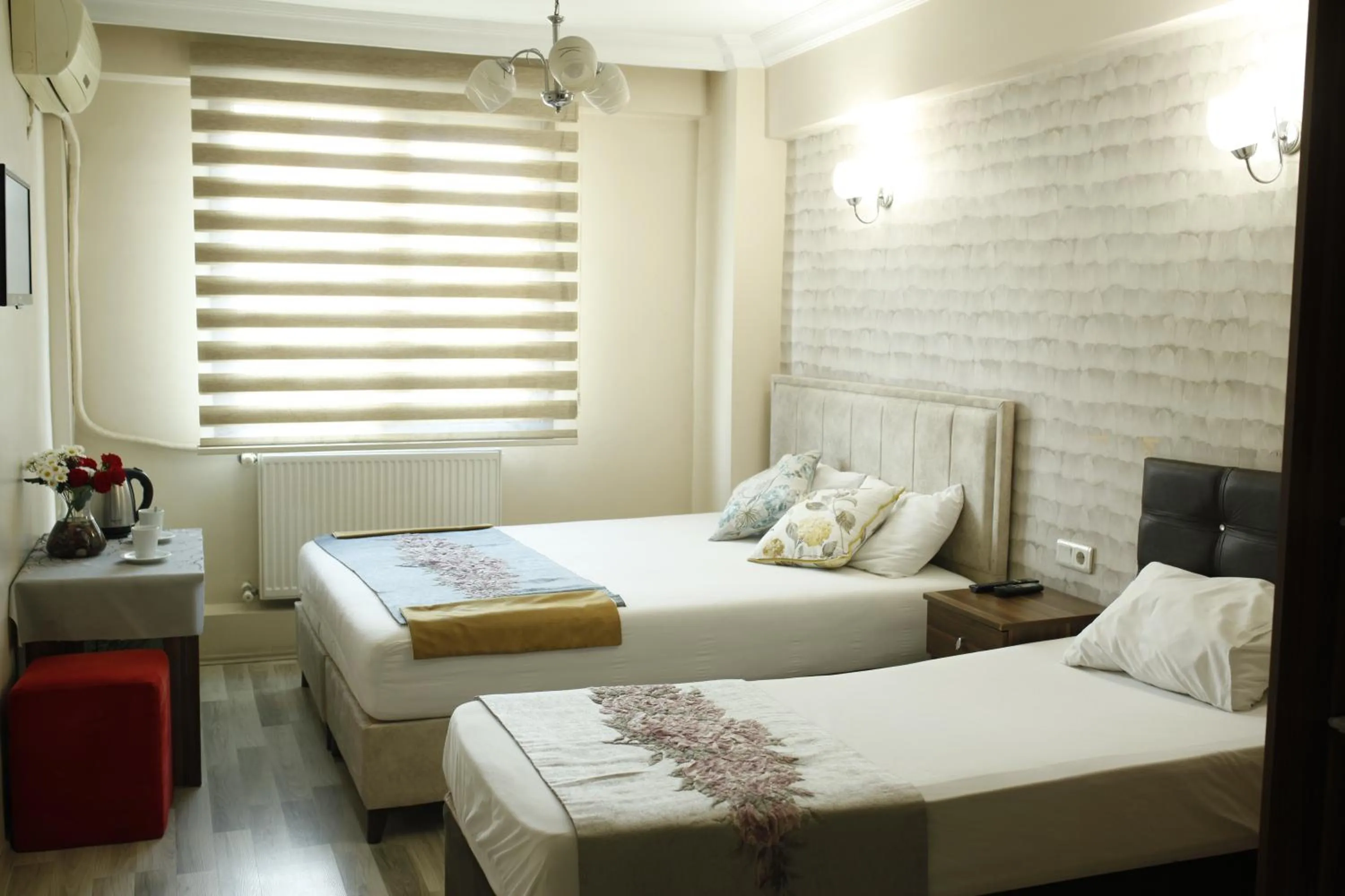 Bed in Birlik Apart Hotel
