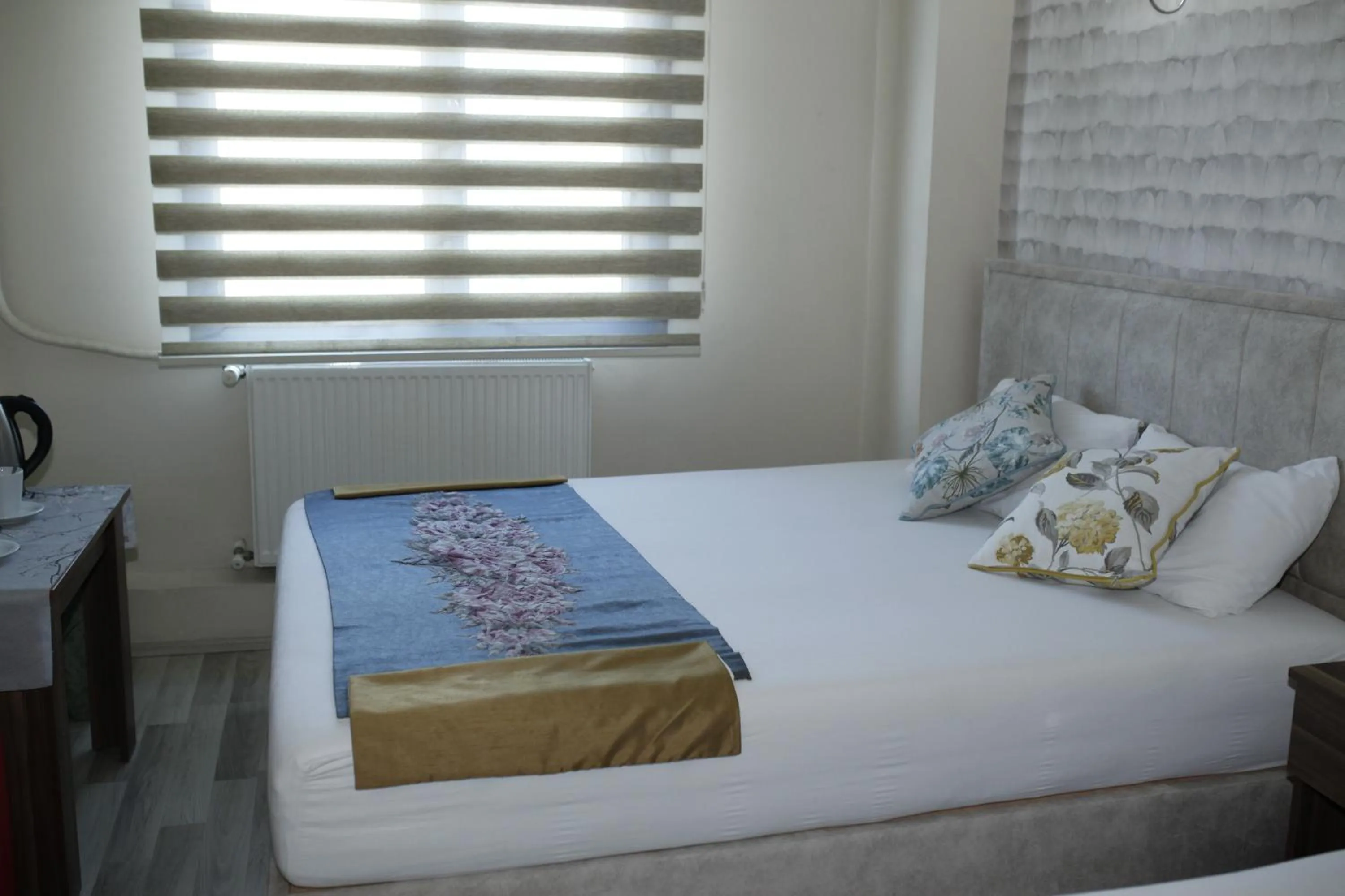 Bed in Birlik Apart Hotel