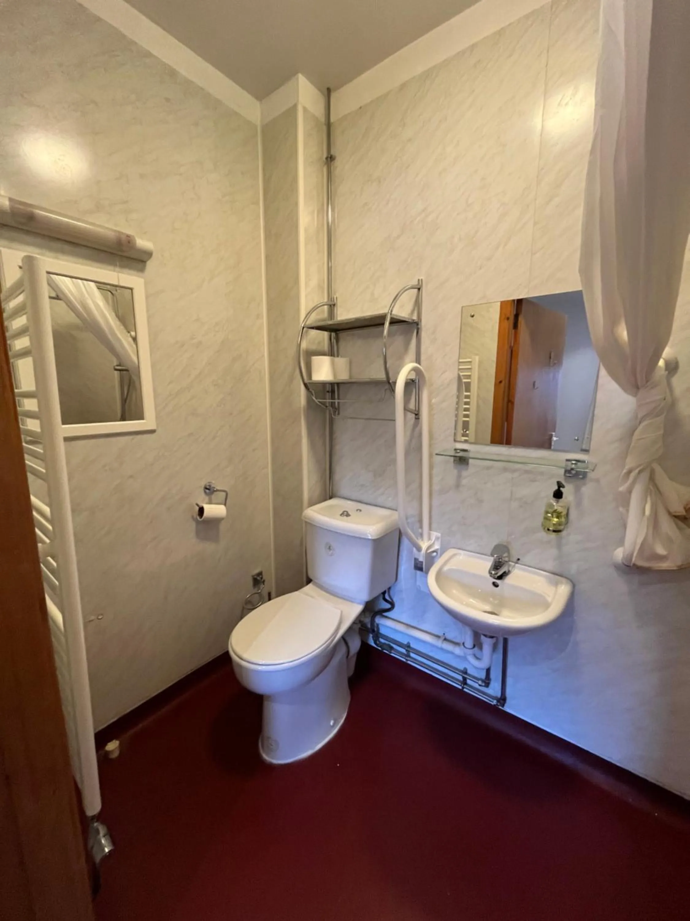 Bathroom in Columba House