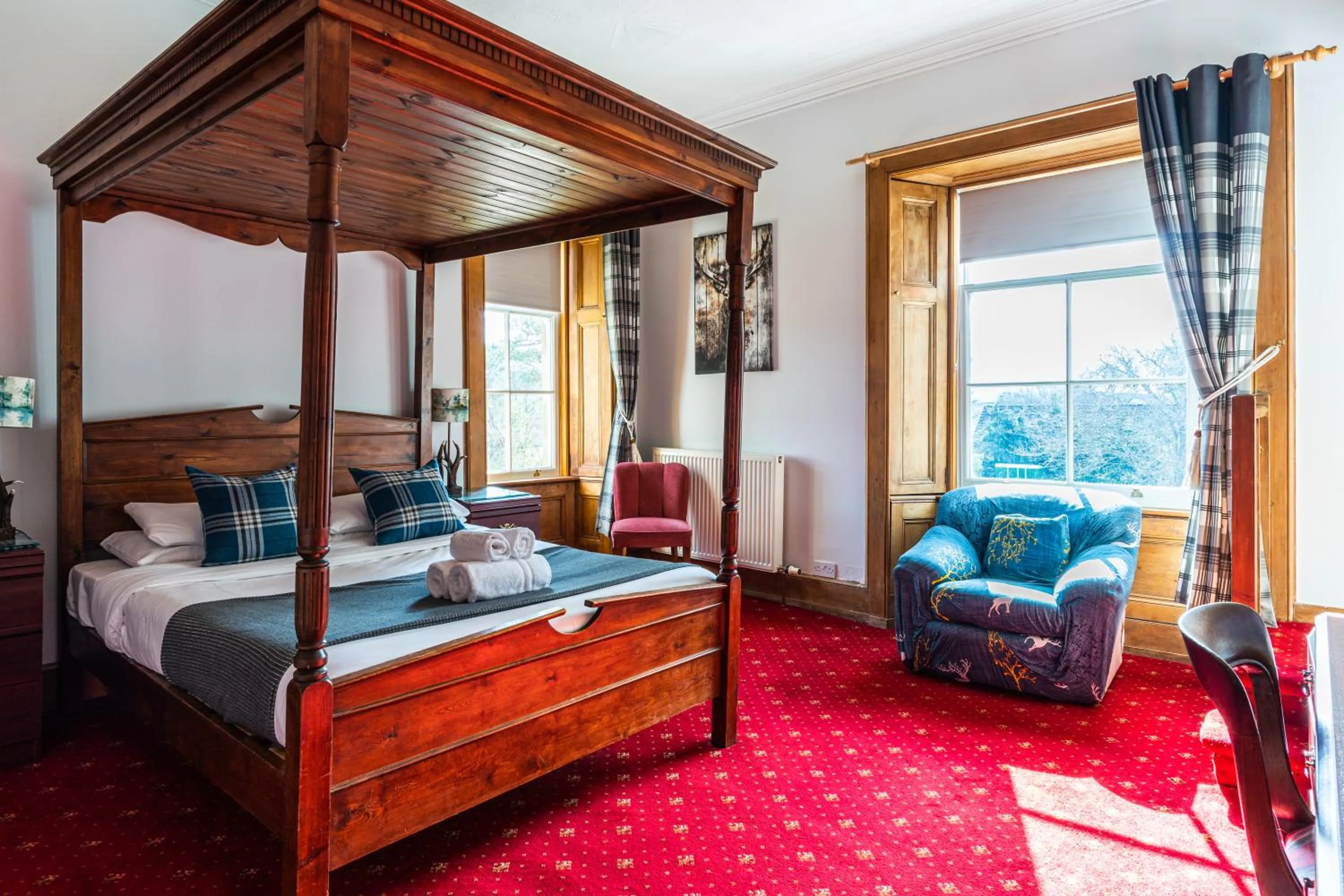 Bedroom, Bed in Columba House
