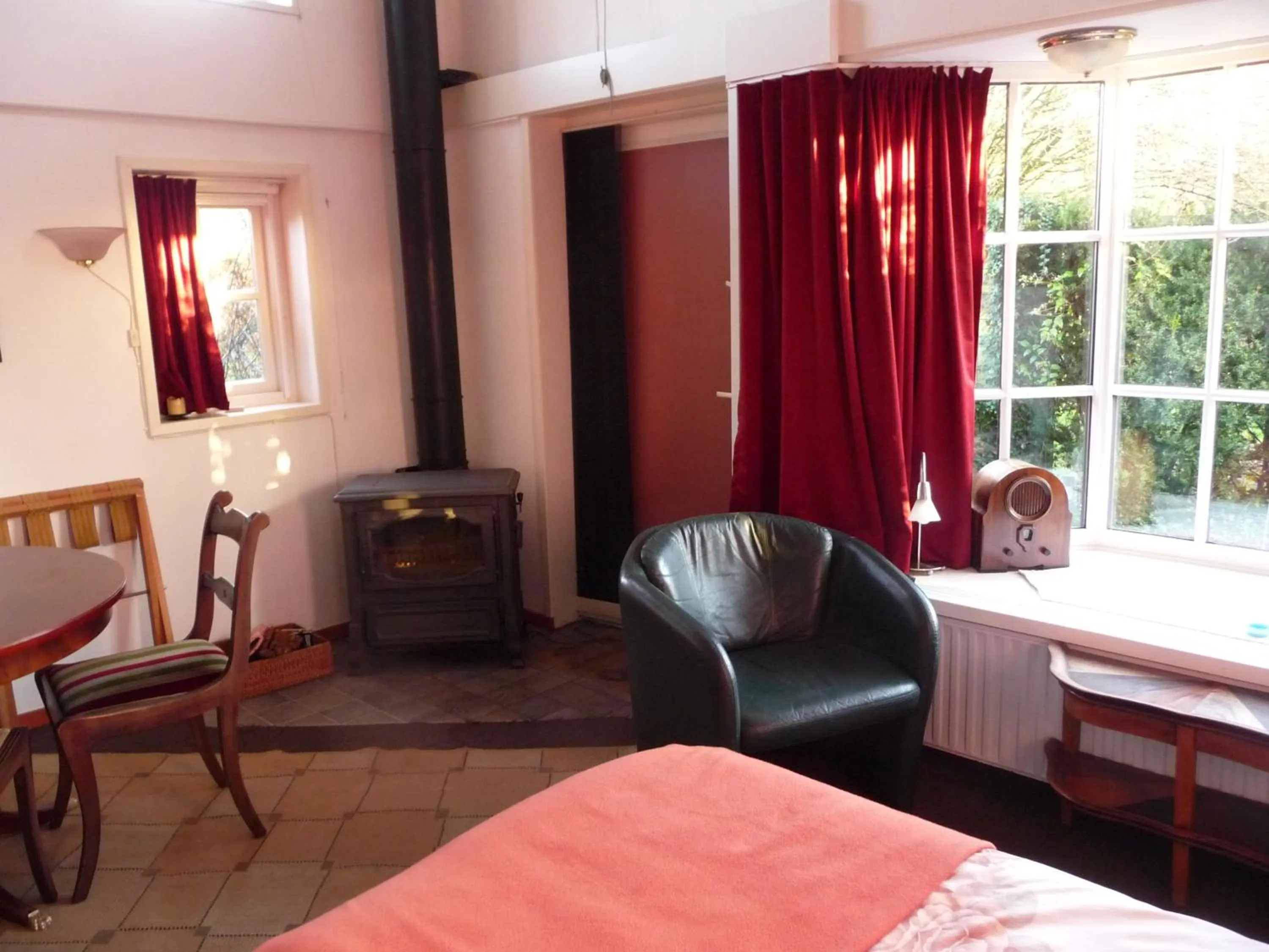 Decorative detail, Bed in Selatuinen