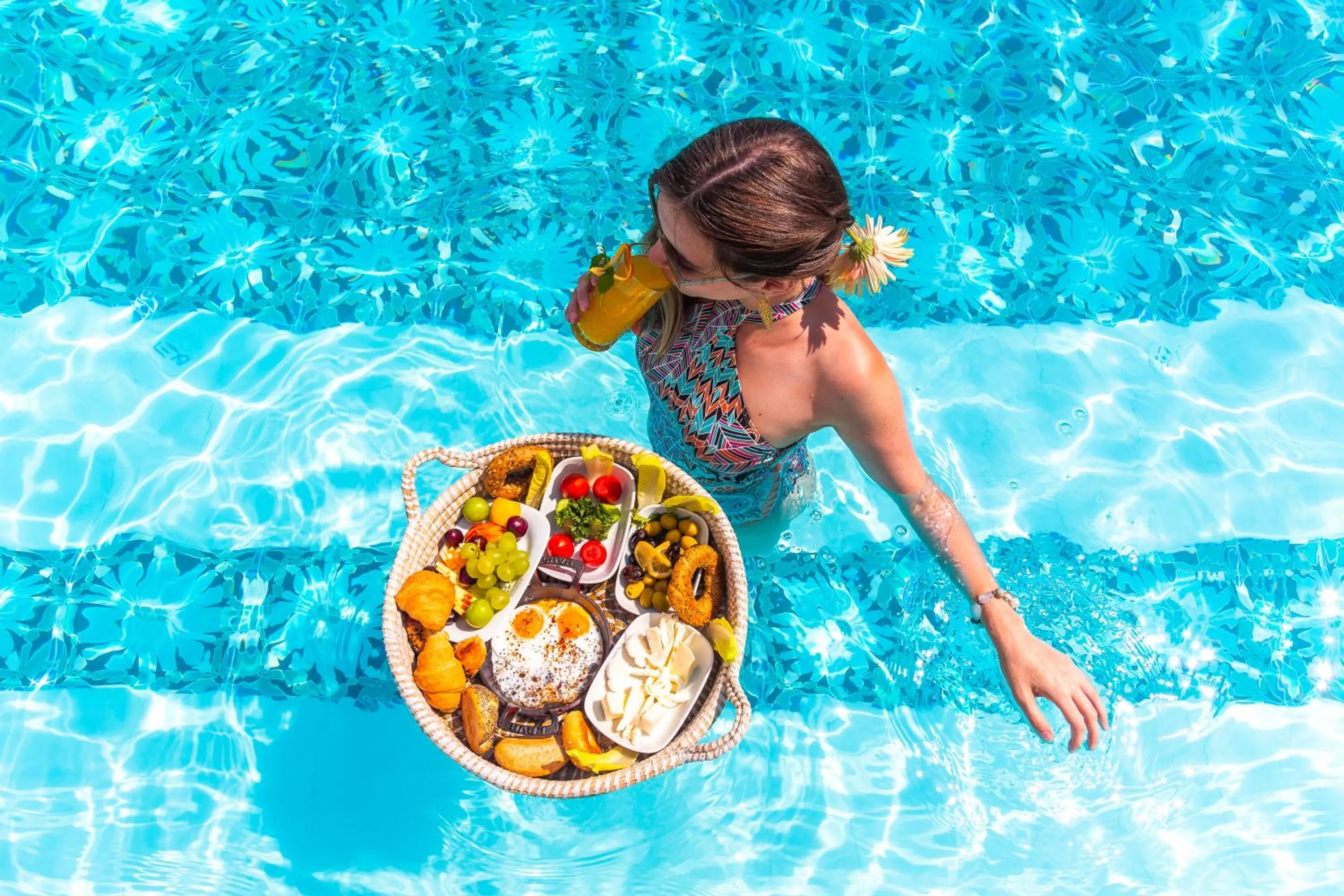 Swimming pool in Sura Hagia Sophia Hotel