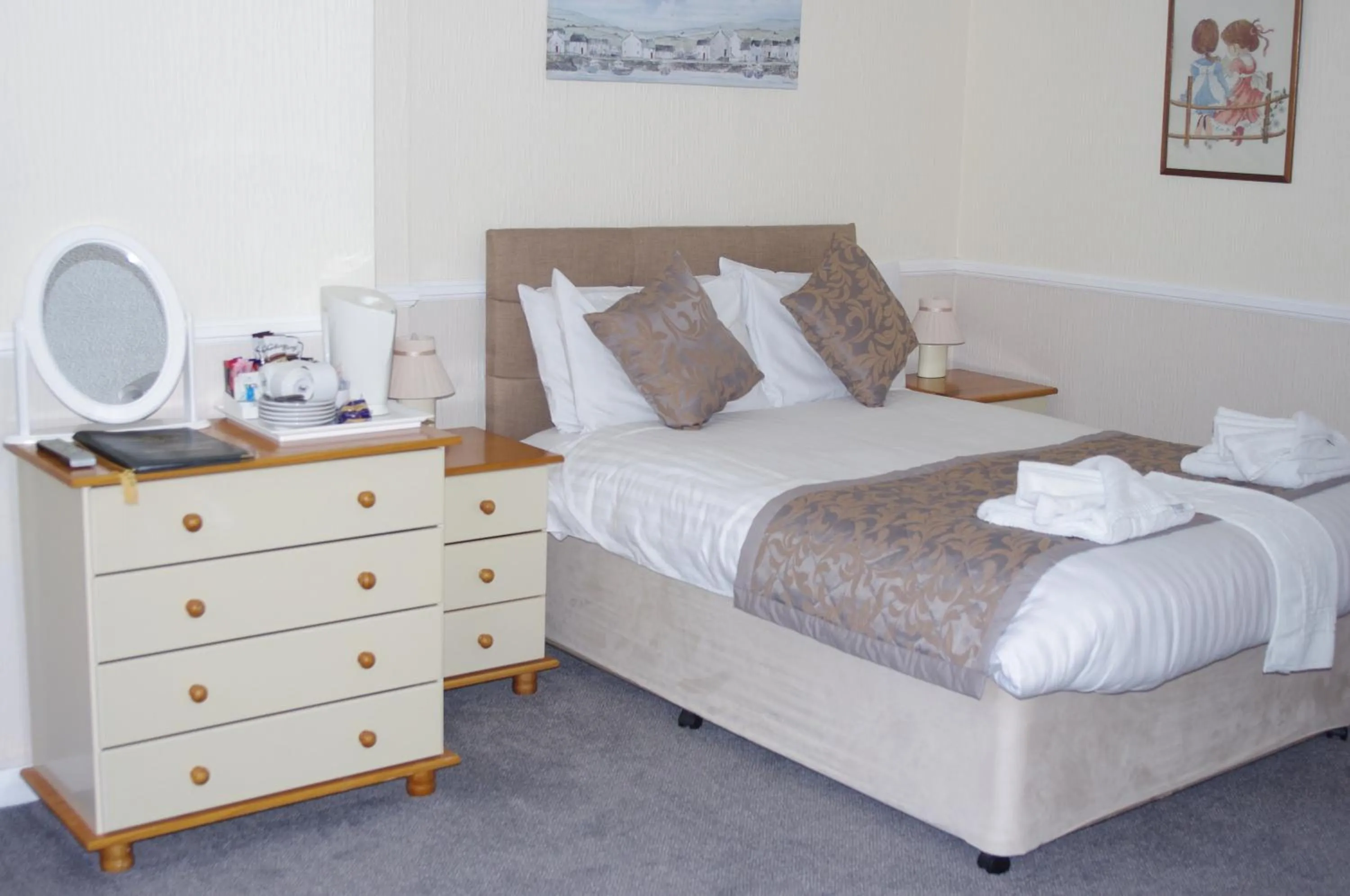 Bed in Eastmount Hall Hotel