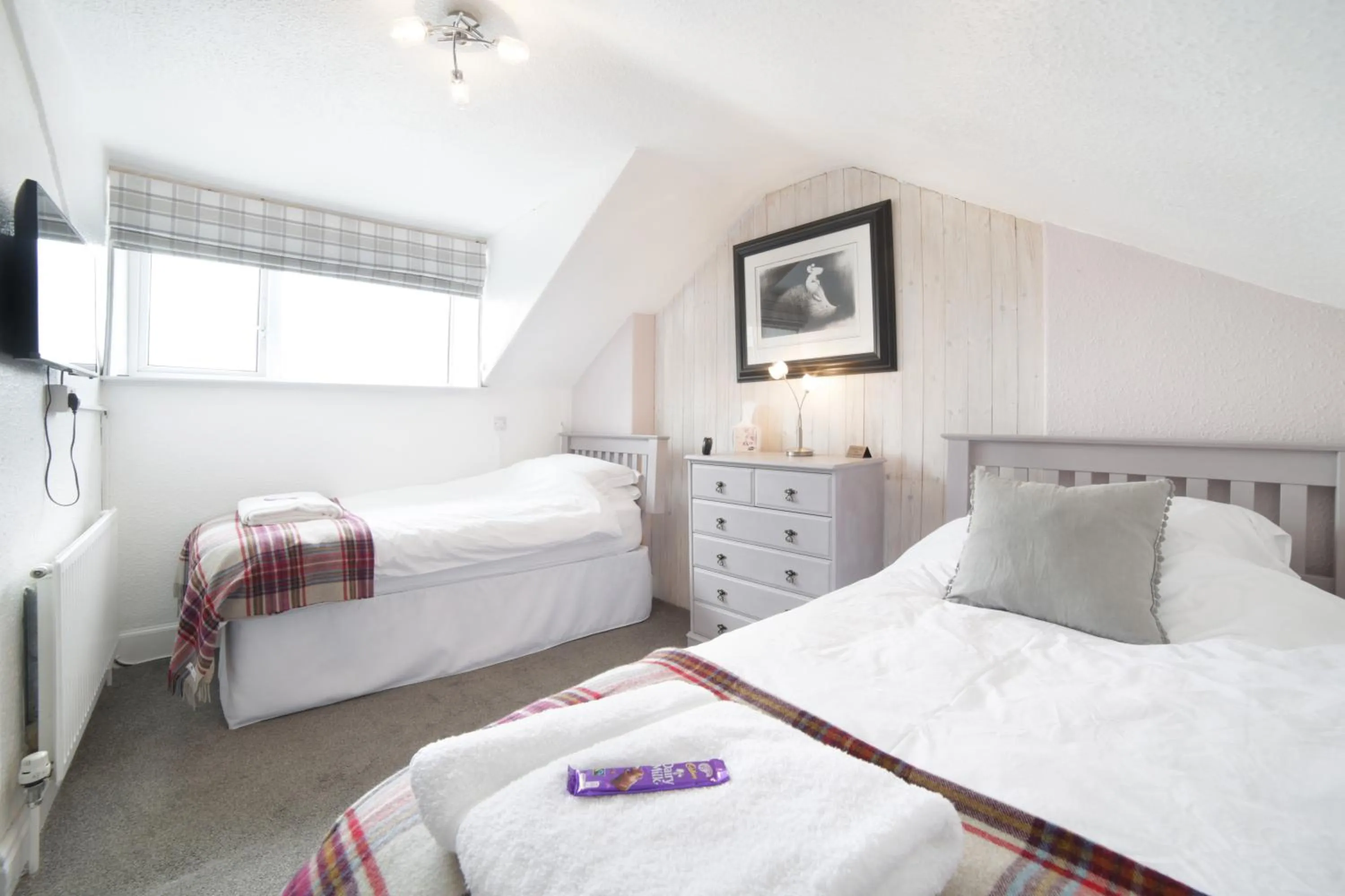 Bedroom, Bed in Sunrise Guest House