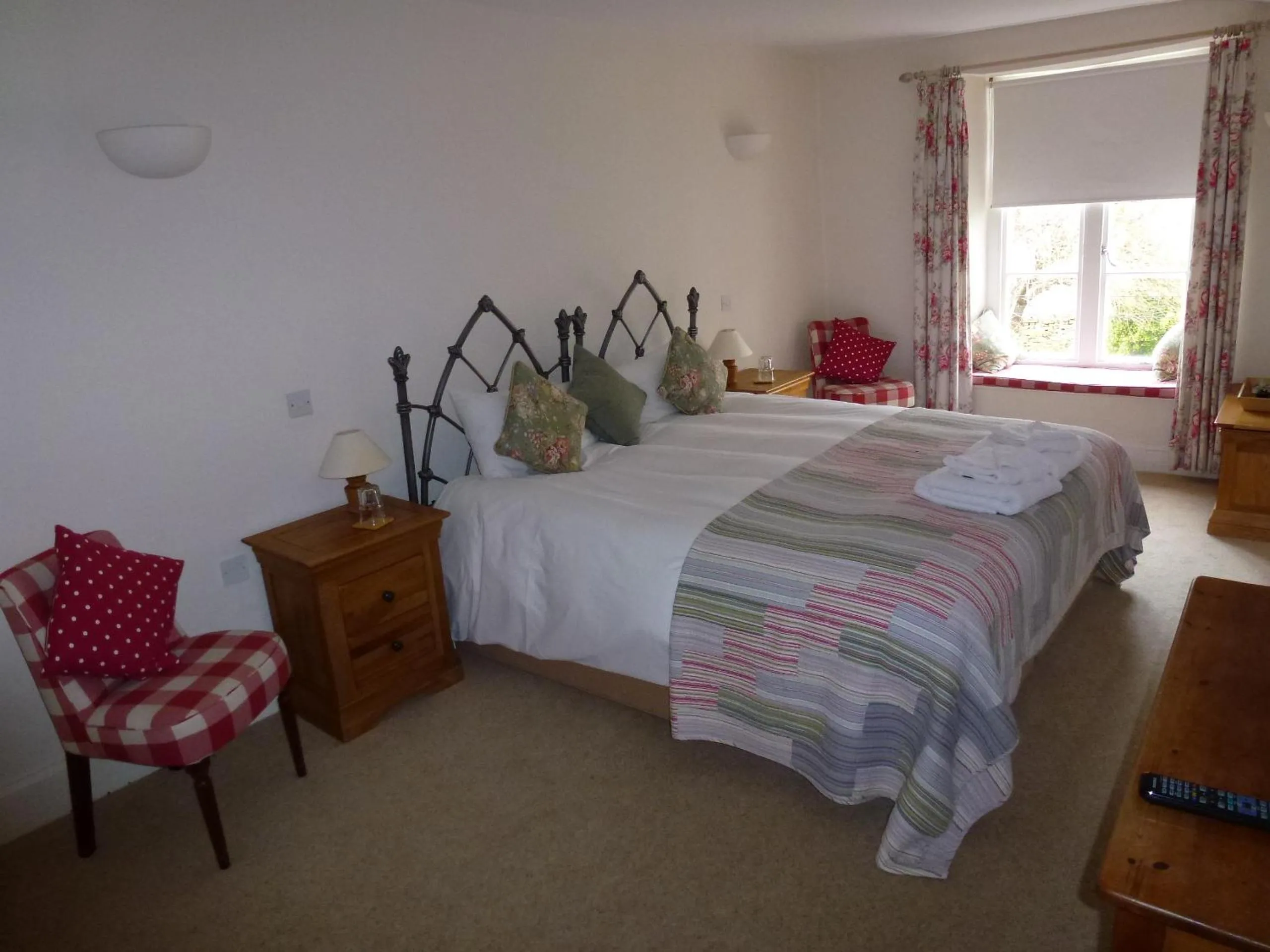 Bedroom, Bed in The Manor House