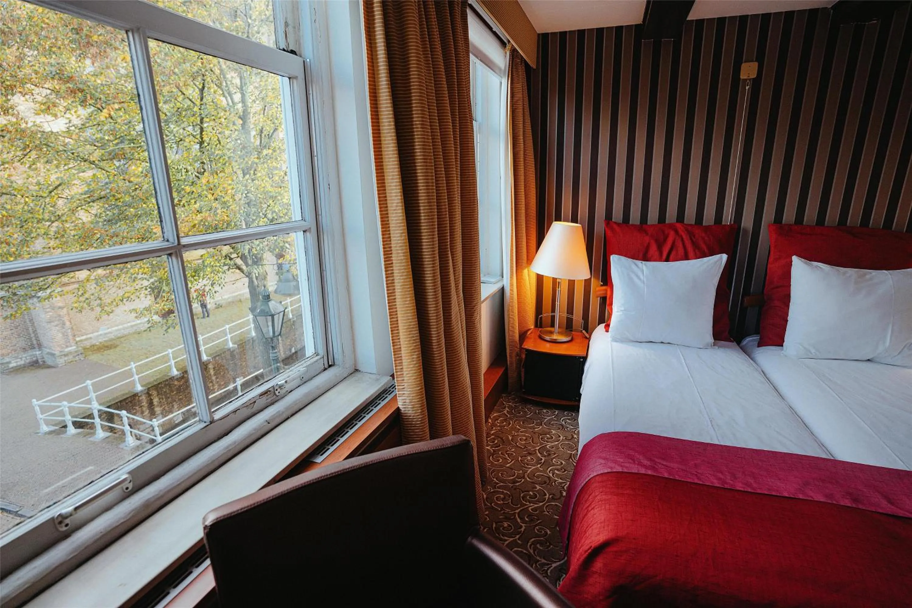 Bedroom, Bed in Grand Museum Hotel, BW Signature Collection