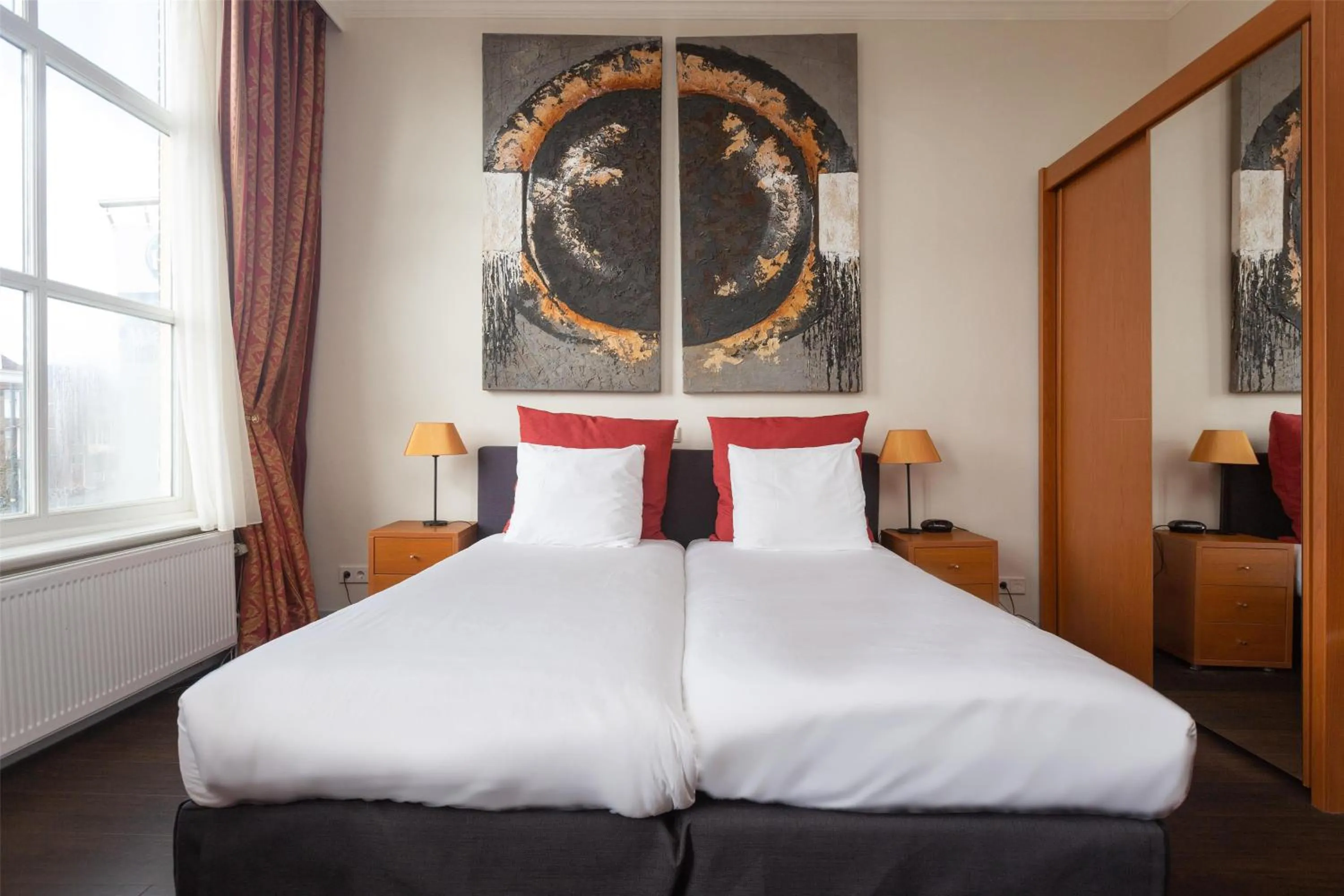 Bedroom, Bed in Grand Museum Hotel, BW Signature Collection