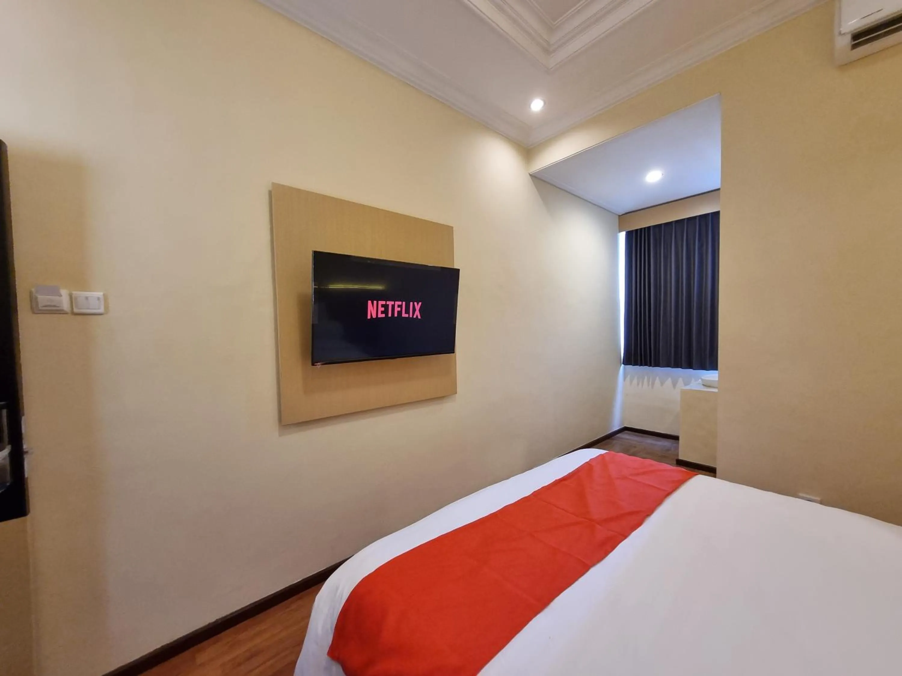 Bed in core inn juwita hotel