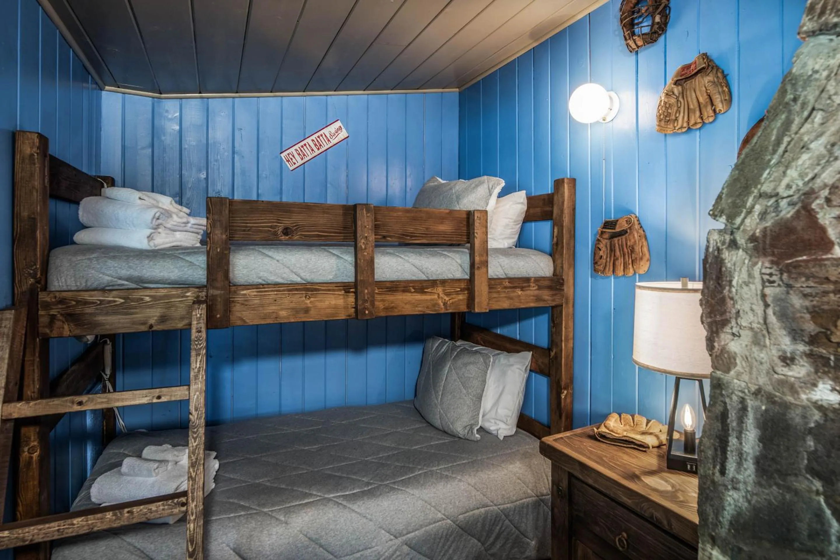 Property building, Bed in The Roost Downtown