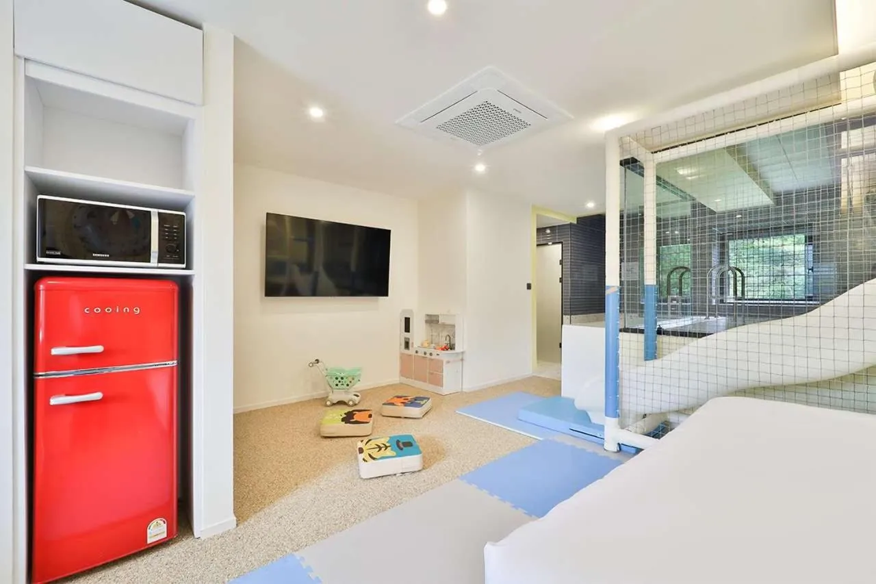 TV and multimedia in Doan Kids Hotel Yangsan