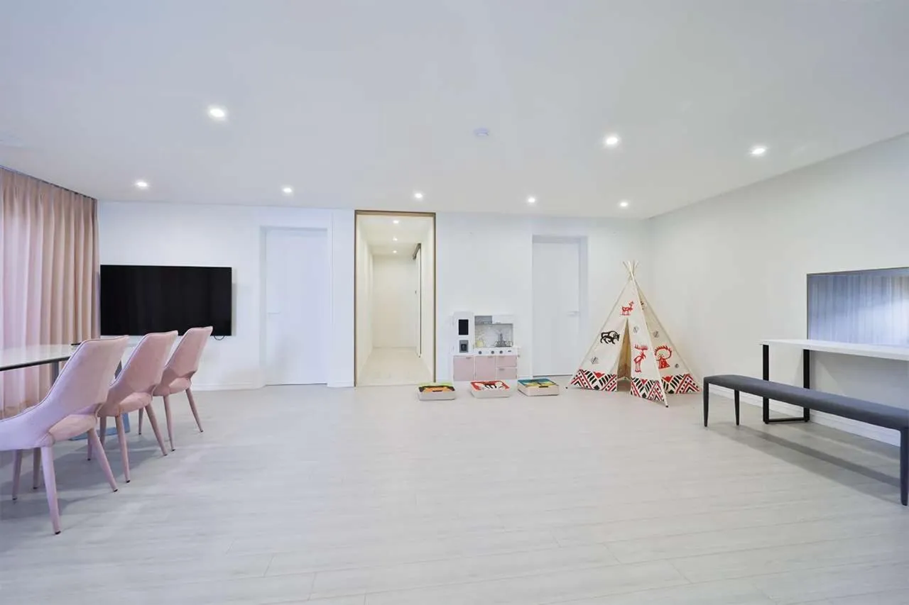 TV and multimedia in Doan Kids Hotel Yangsan