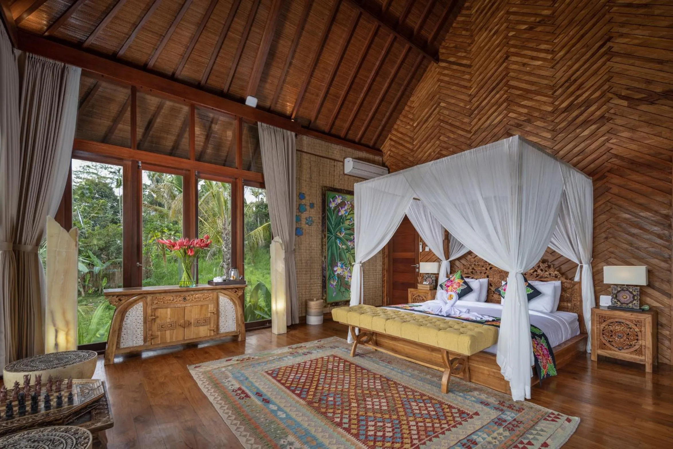 Bed in Villa Lembah Damai