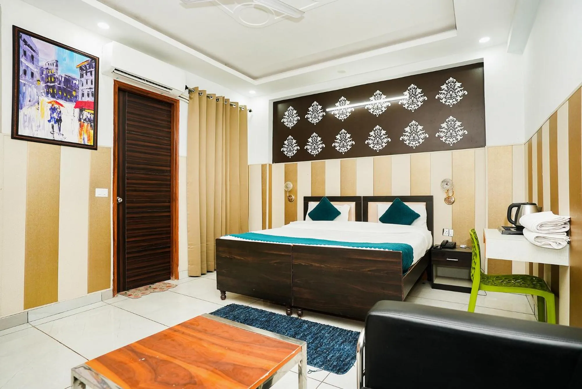 Bed in FabHotel Tanvi Premium