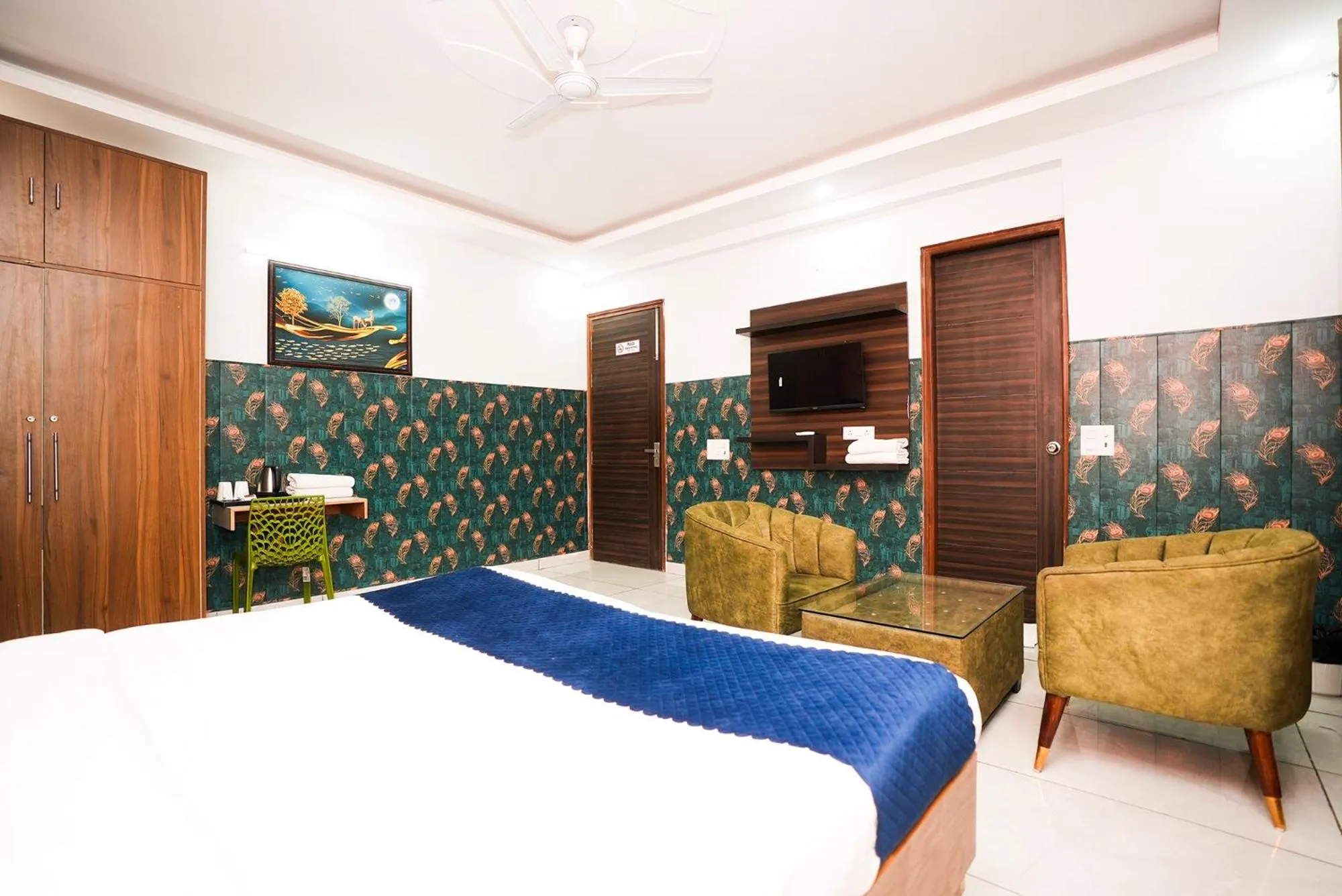 Bed in FabHotel Tanvi Premium