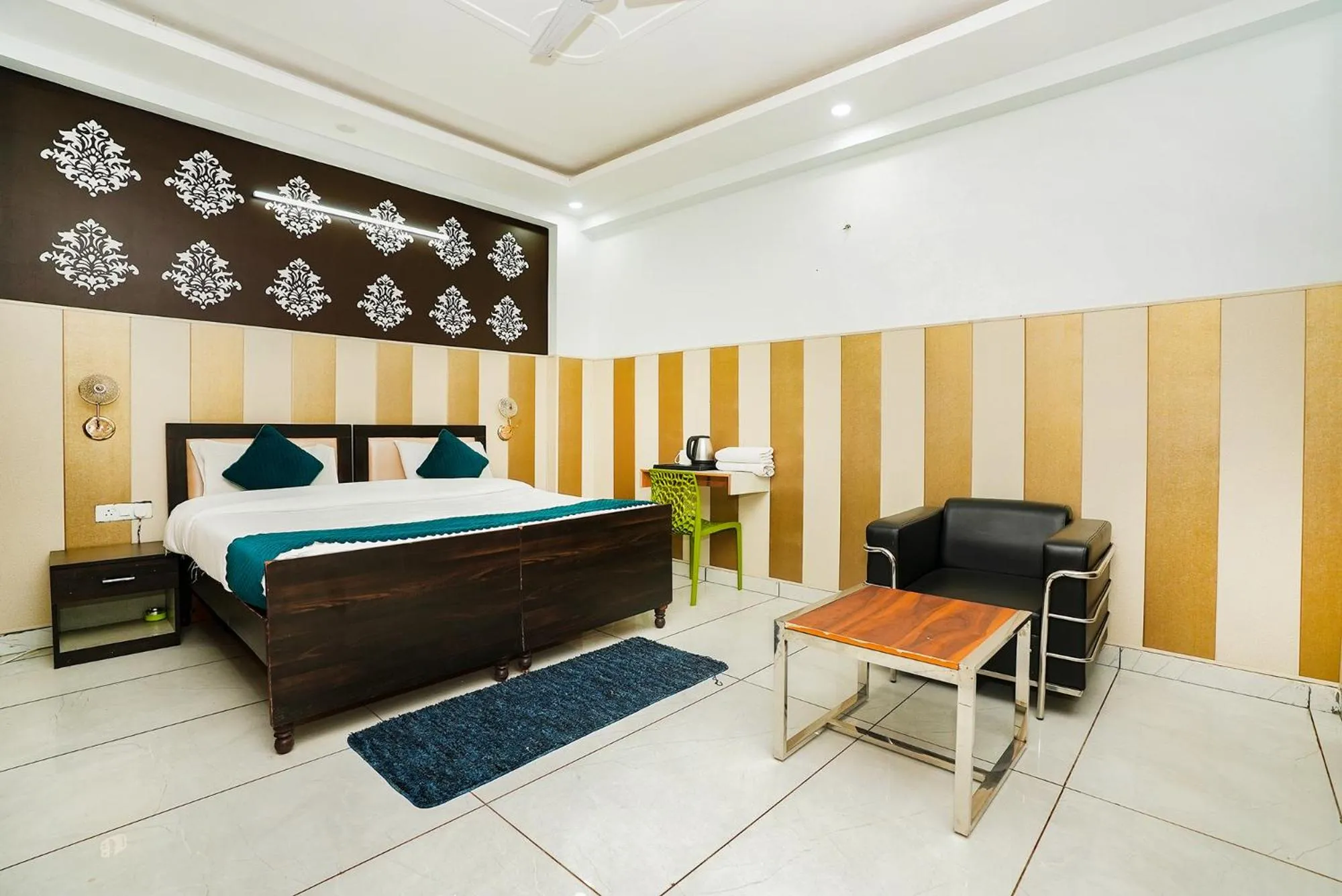 Bed in FabHotel Tanvi Premium