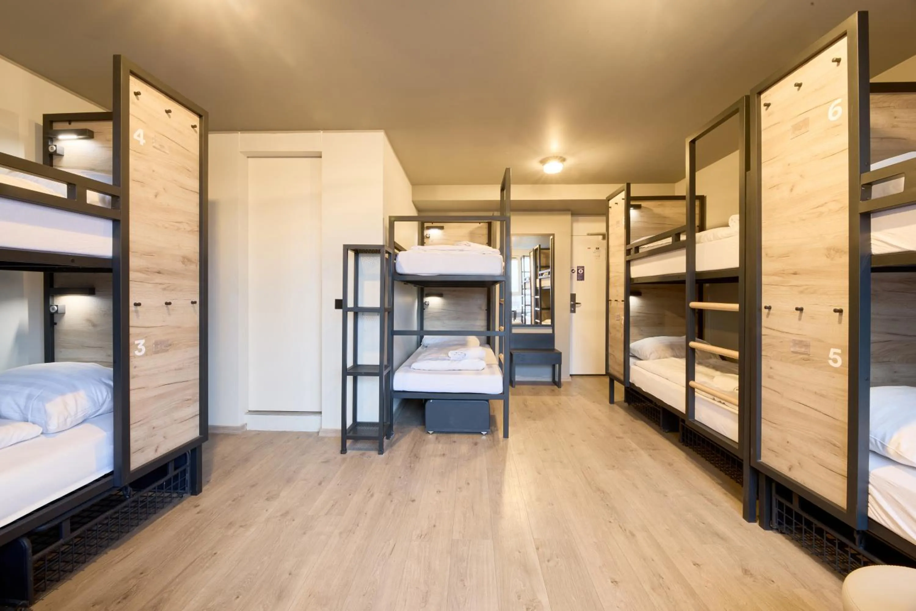 Bedroom, Bed in a&o Rotterdam City