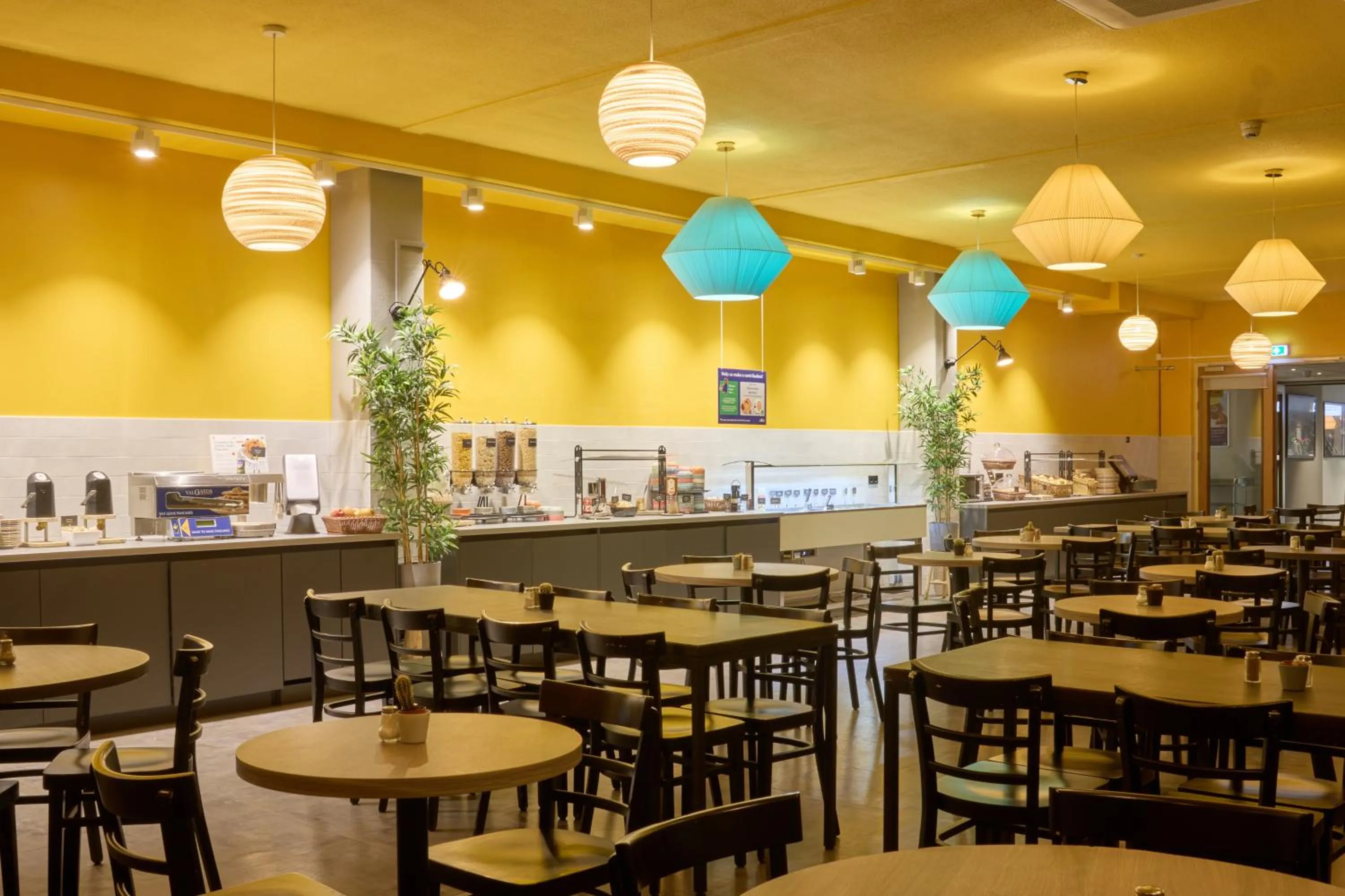 Dining area in a&o Rotterdam City