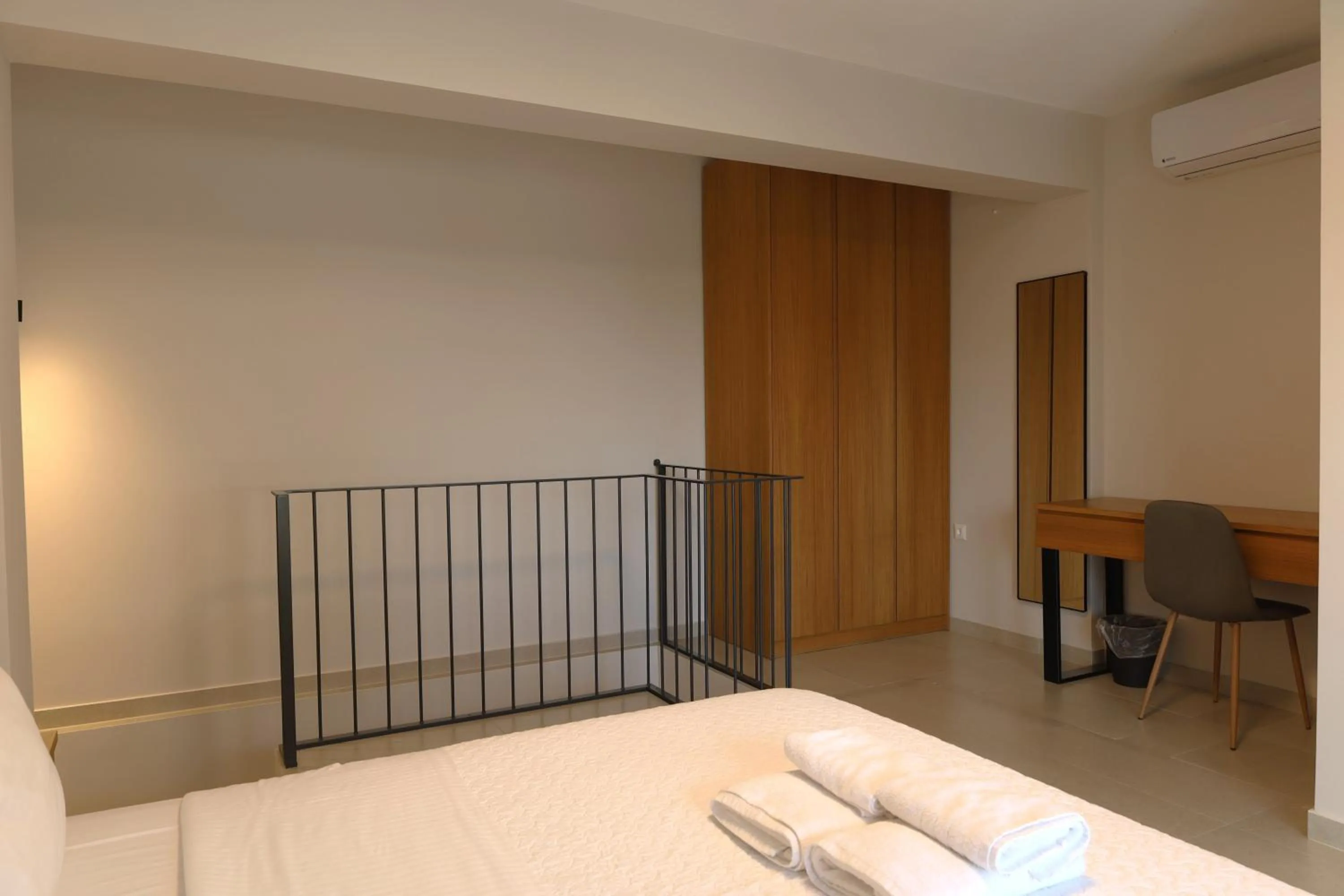 Bedroom, Bed in Toumba apartments