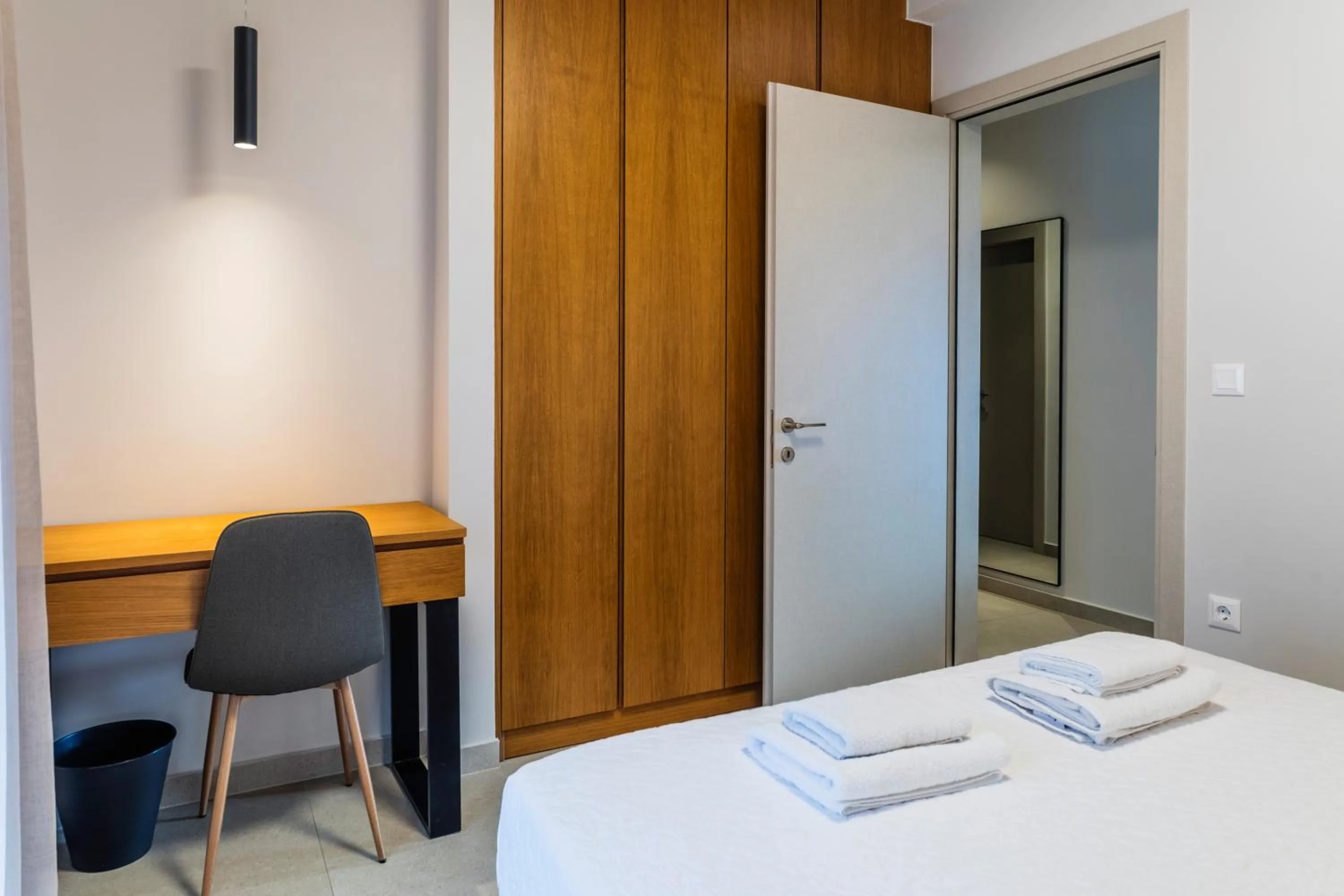 Bedroom, Bed in Toumba apartments