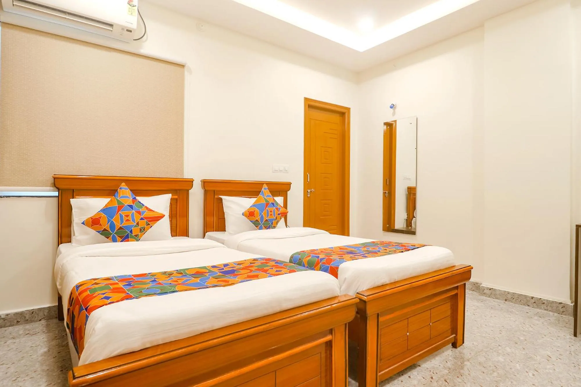 Bed in Via RS Living - Nr TCS Deccan Park, Hitech City