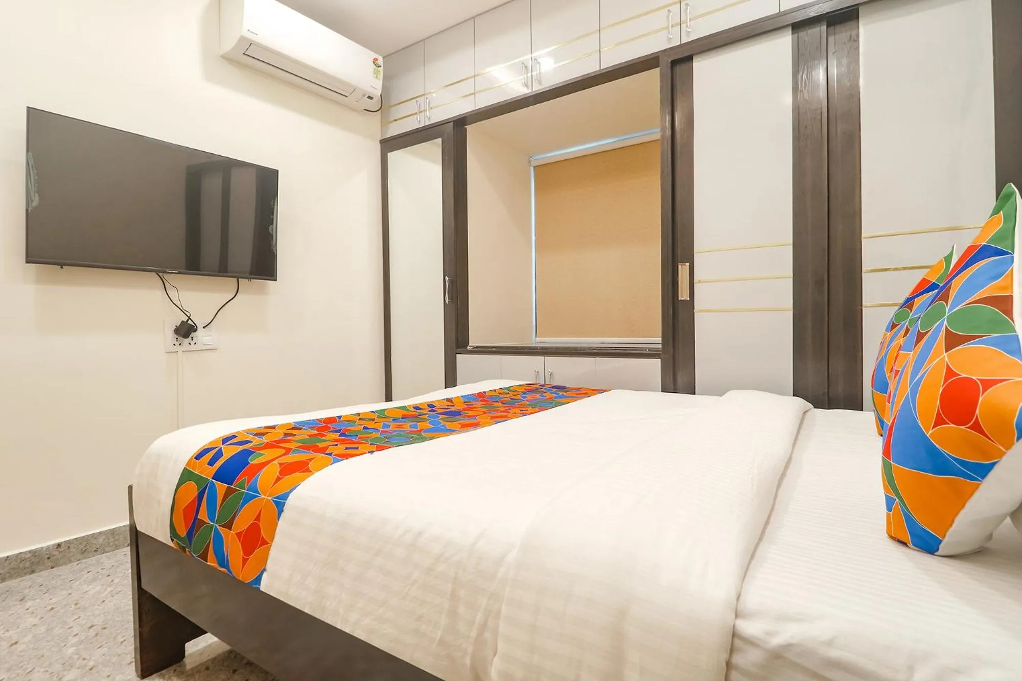 Bed in Via RS Living - Nr TCS Deccan Park, Hitech City