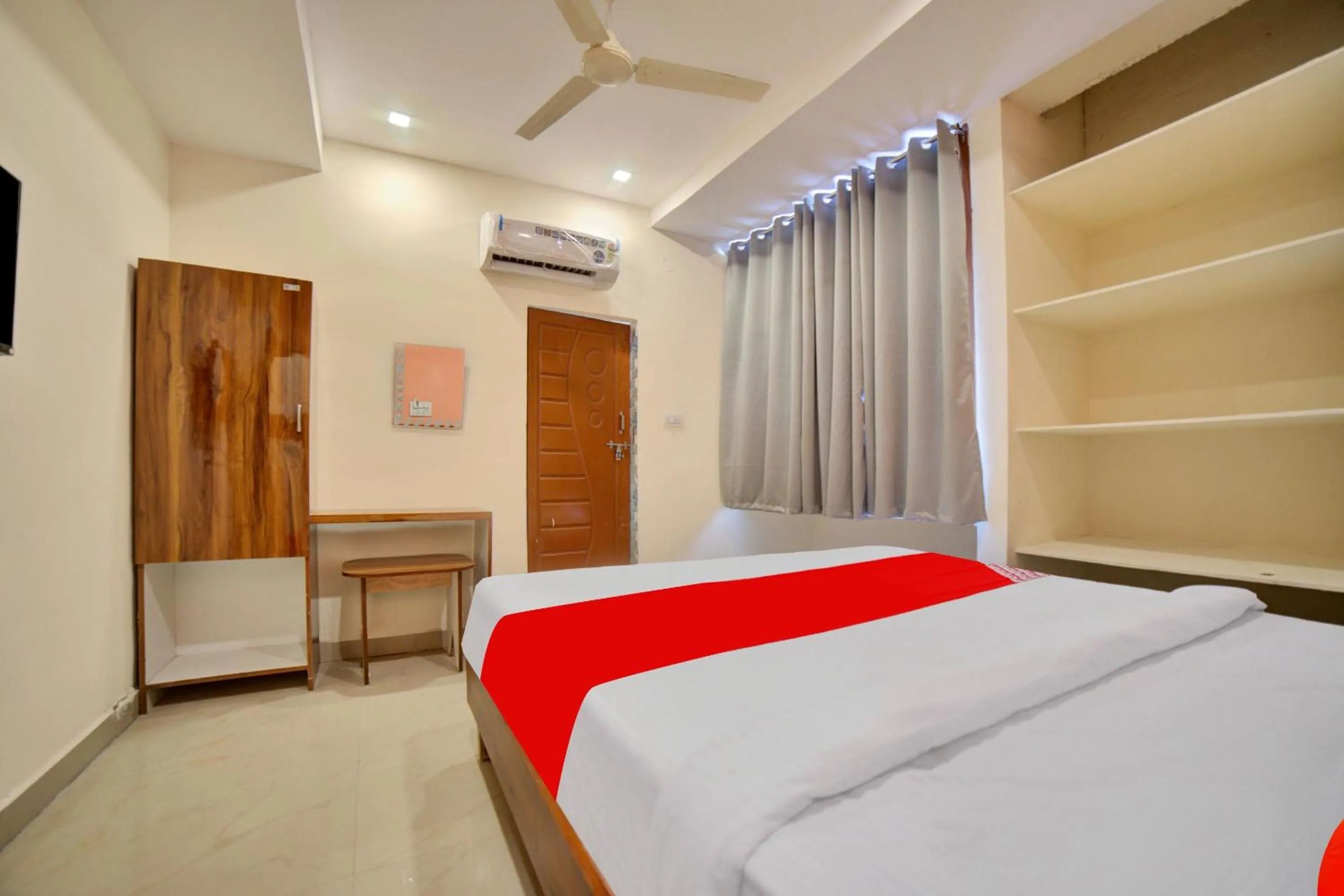 Bedroom, Bed in Hotel O Ragas