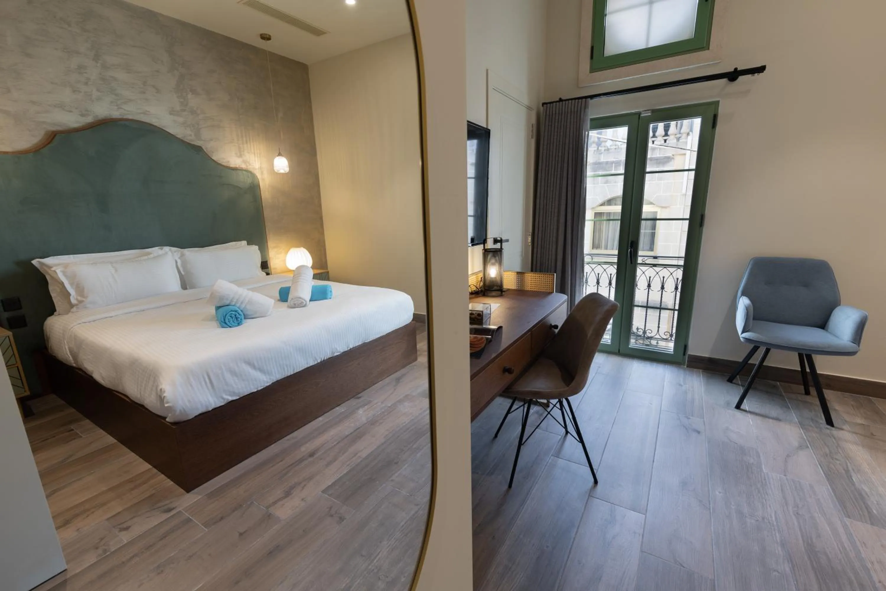 View (from property/room), Bed in DOMS Boutique Living