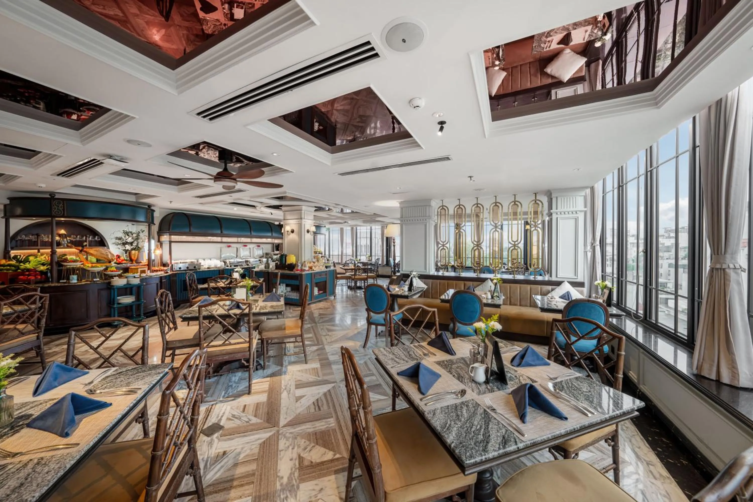 Restaurant/places to eat in GRAND HOTEL du LAC Hanoi